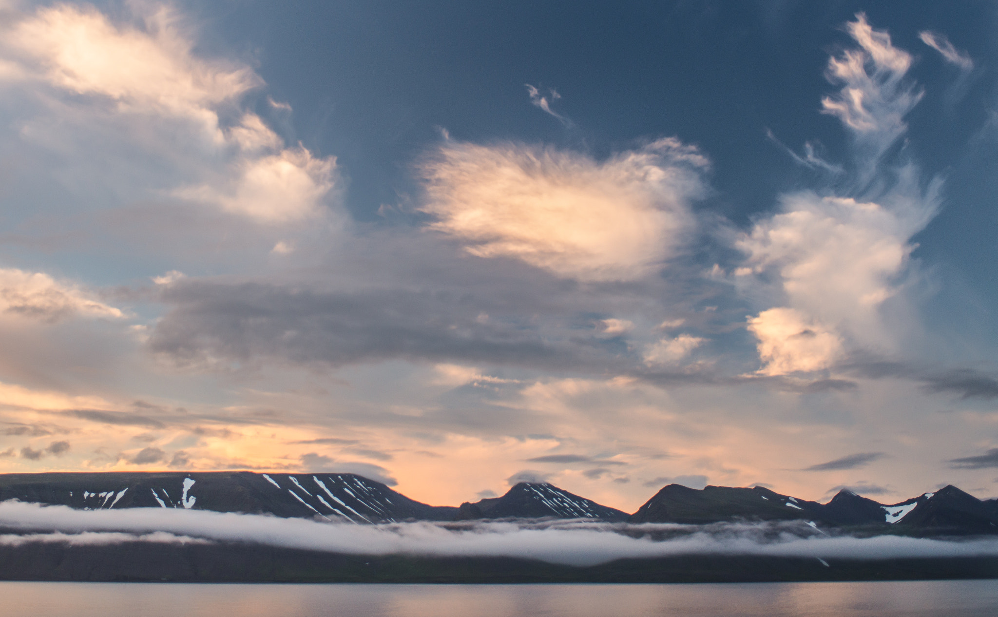 Nikon AF-S Nikkor 28-70mm F2.8 ED-IF sample photo. Iceland sunset photography