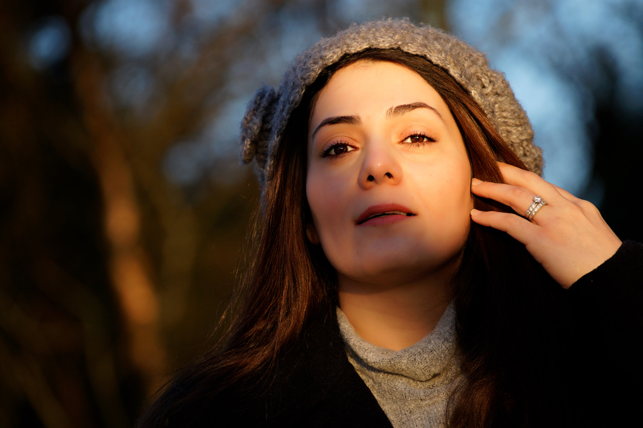 Sony FE 70-200mm F4 G OSS sample photo. Beautiful face photography
