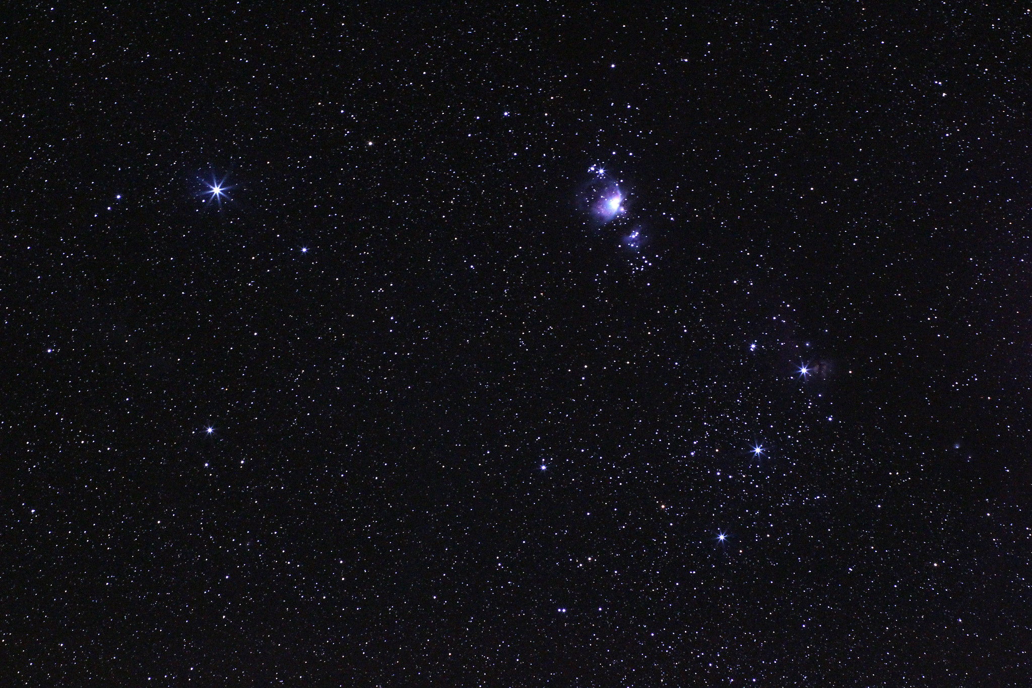 Canon EOS 650D (EOS Rebel T4i / EOS Kiss X6i) + Canon EF 85mm F1.8 USM sample photo. Orion's belt photography