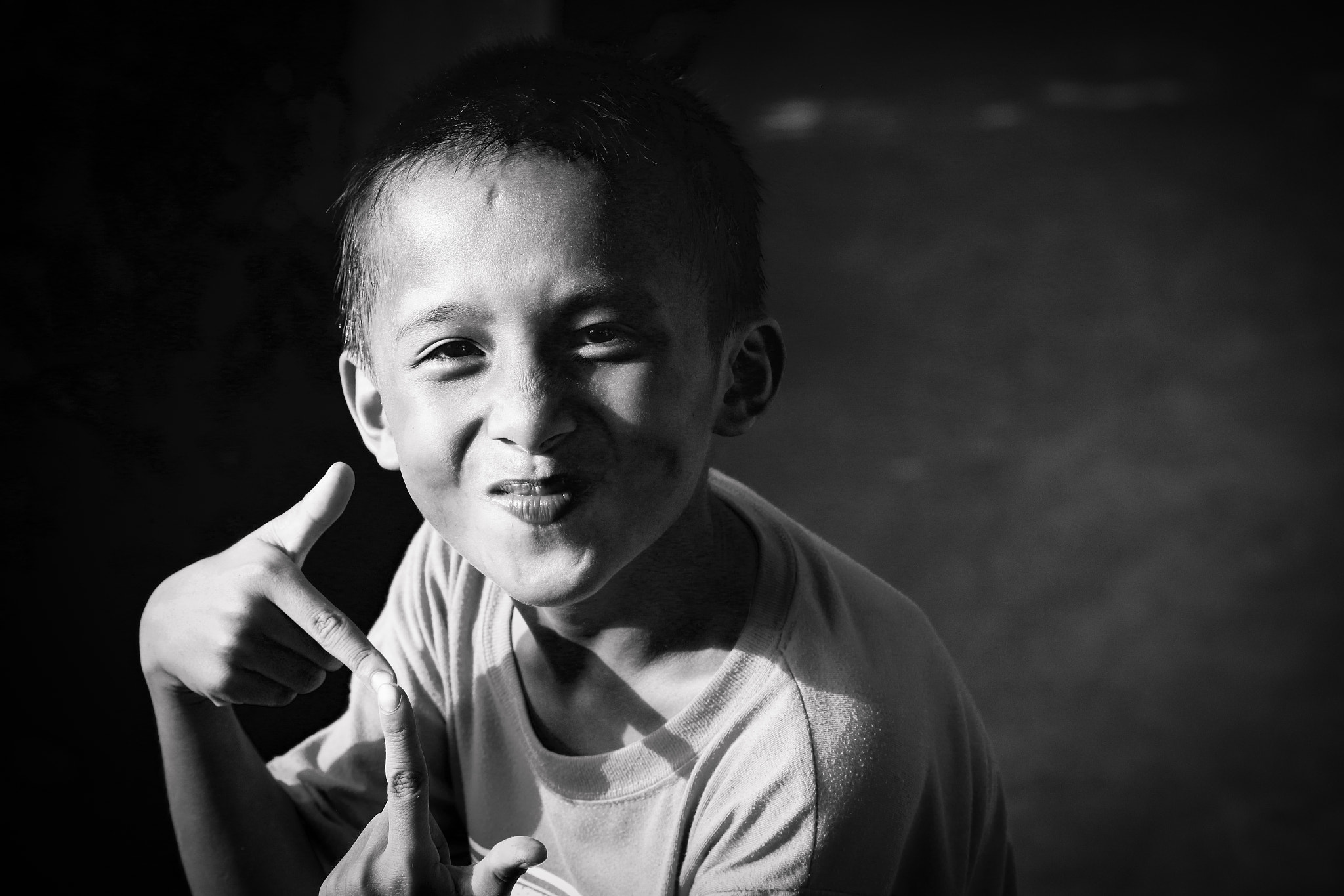 Sigma 70-200mm F2.8 EX DG OS HSM sample photo. Funny boy photography
