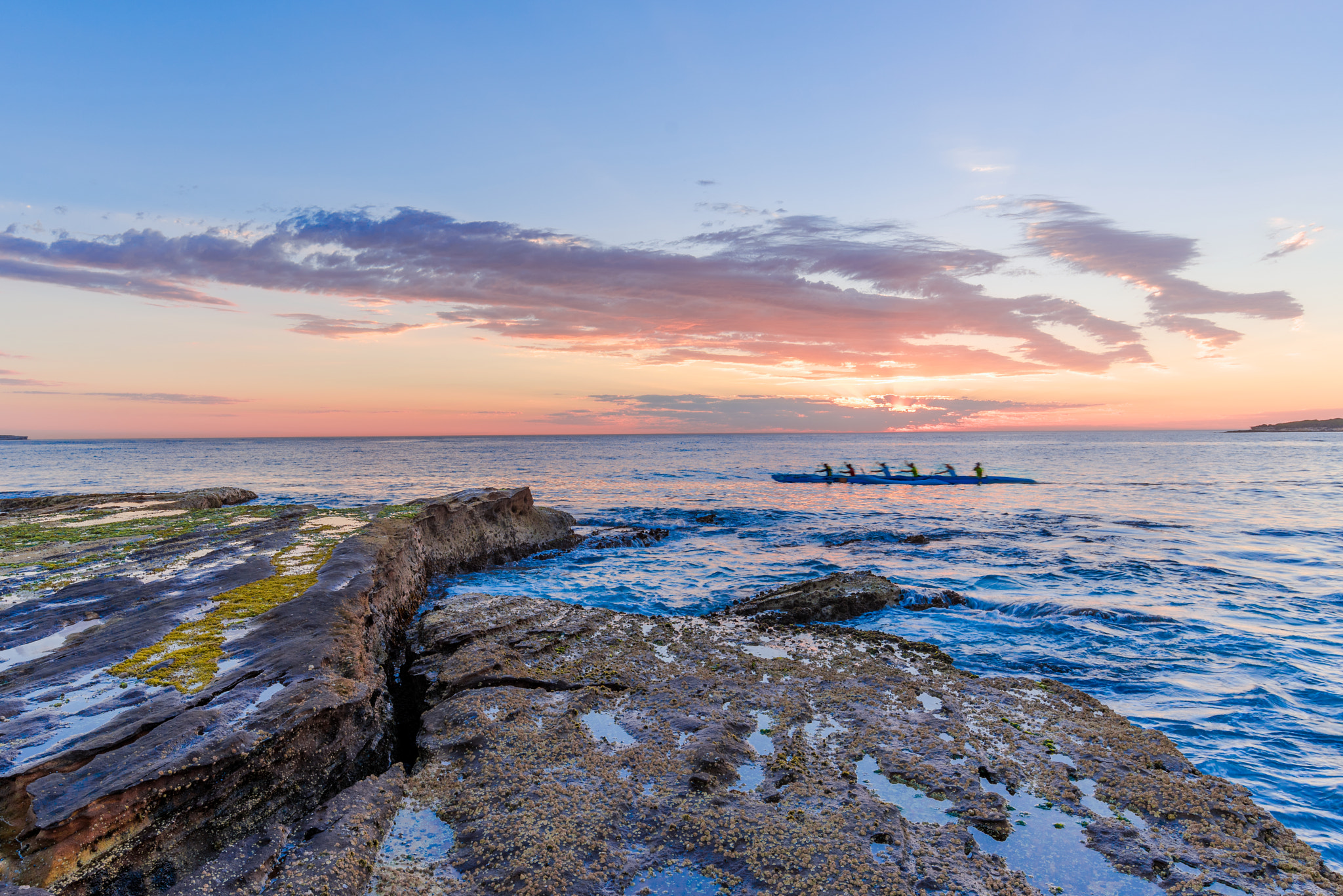 Nikon AF-S Nikkor 18-35mm F3.5-4.5G ED sample photo. Dragon boating cronulla sunrise photography