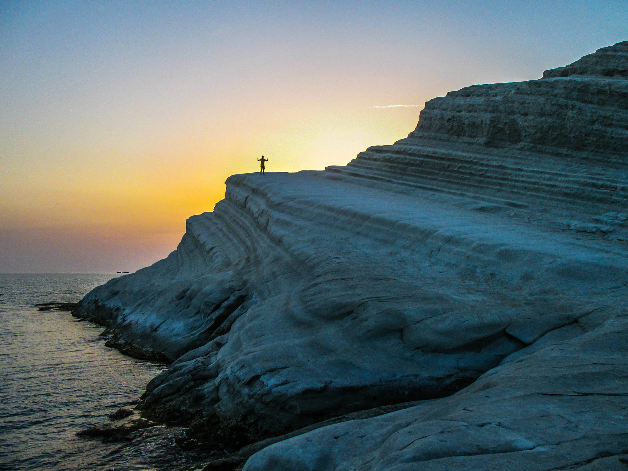 Canon PowerShot ELPH 115 IS (IXUS 132 / IXY 90F) sample photo. Scala dei turchi rocks again and again photography