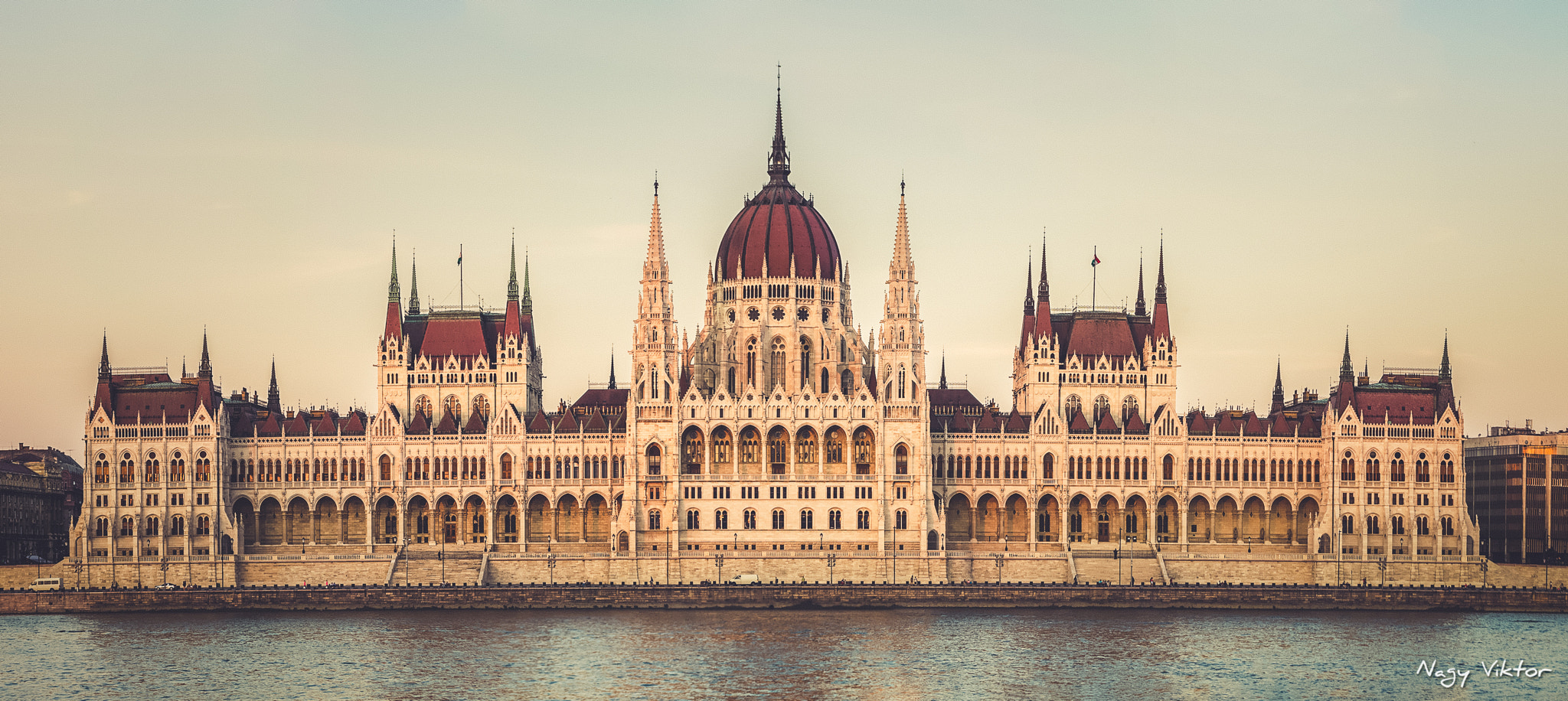 Sony DT 18-135mm F3.5-5.6 SAM sample photo. Parlament photography