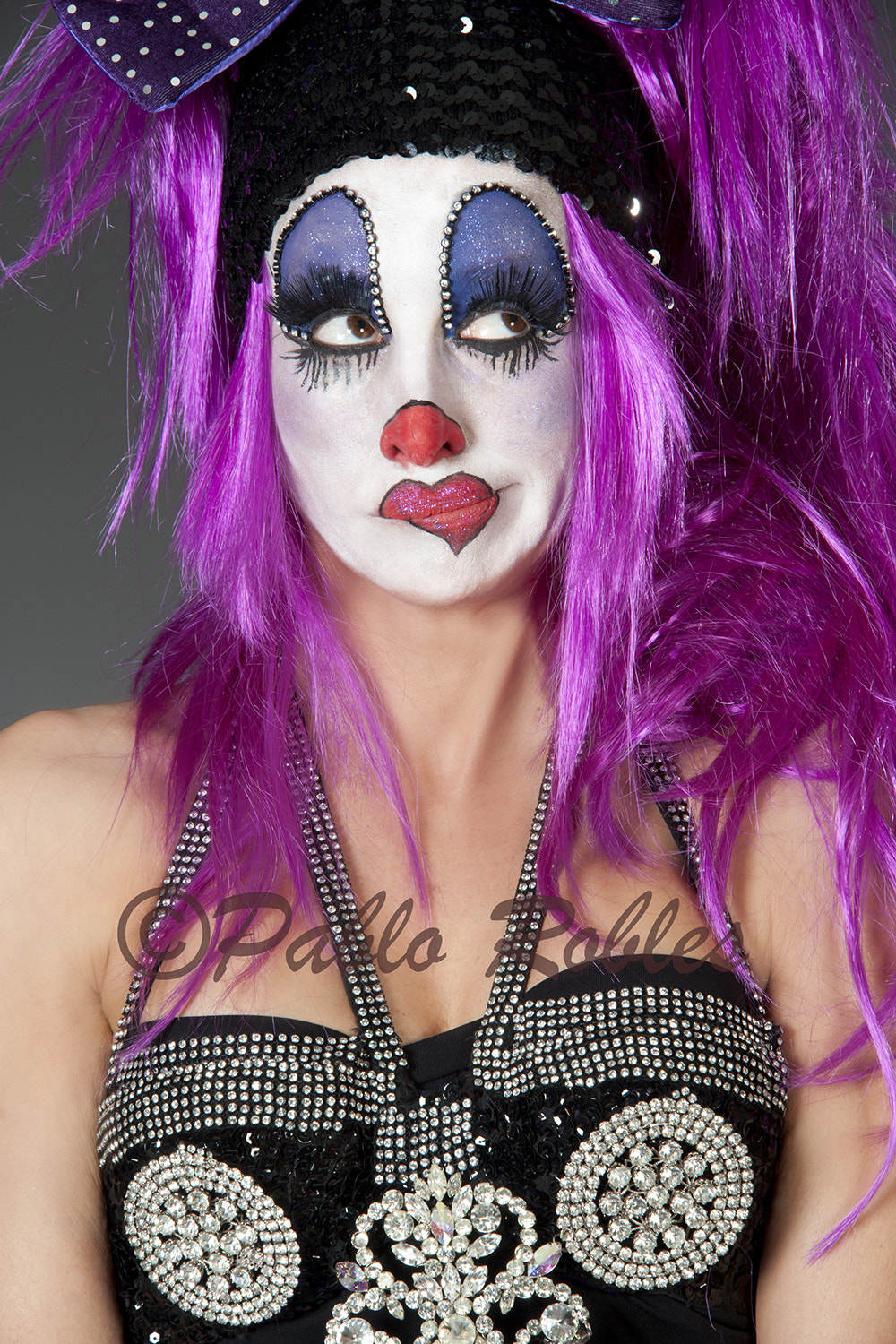 Nikon D3 + Sigma 70-200mm F2.8 EX DG OS HSM sample photo. Clown photography