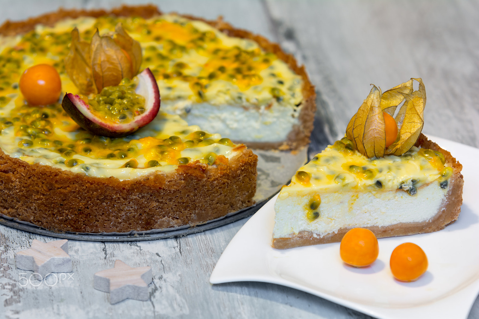 Sigma 70-200mm F2.8 EX DG Macro HSM II sample photo. Passion fruit cake photography