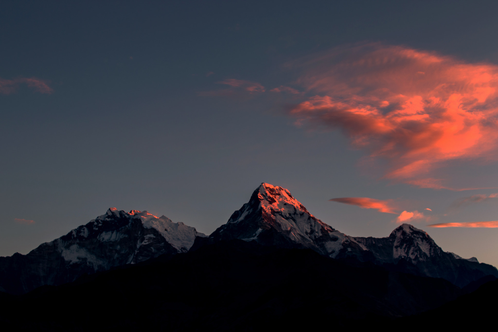 Sigma 30mm F1.4 EX DC HSM sample photo. First sunrise on annupurna photography