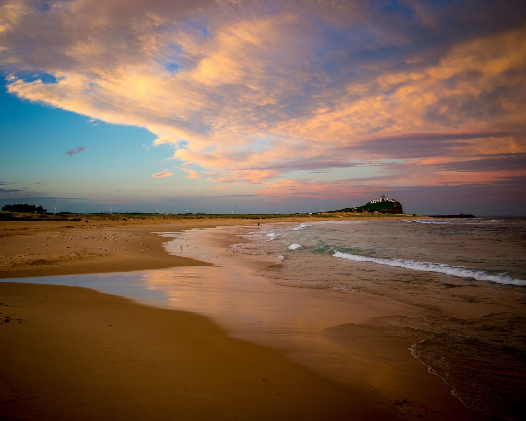 Olympus PEN E-PM1 + Panasonic Lumix G 14mm F2.5 ASPH sample photo. Newcastle beach photography