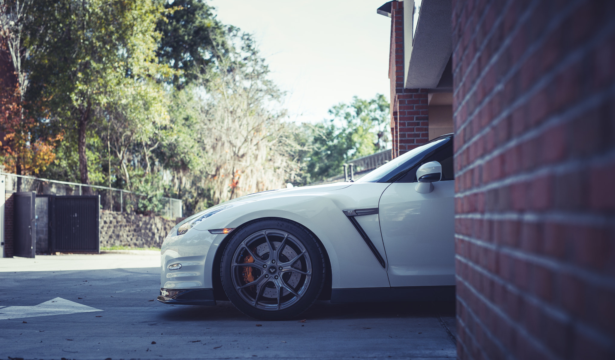 Nikon D610 + Sigma 50mm F1.4 DG HSM Art sample photo. Peek photography