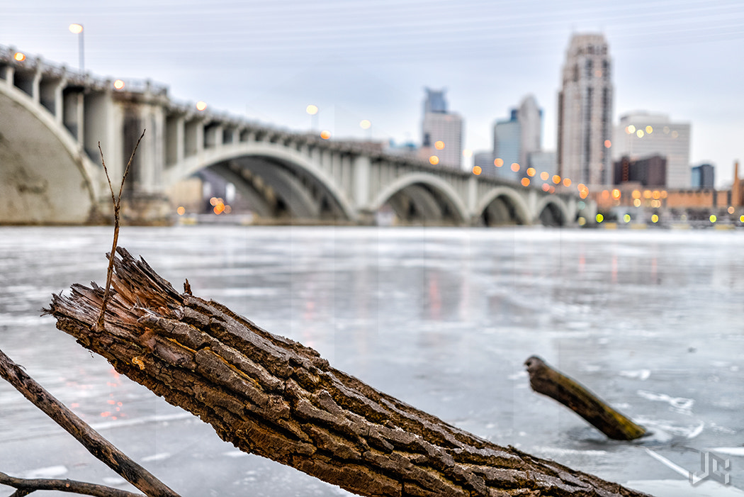 Nikon D610 sample photo. Frozen in the mississippi river photography