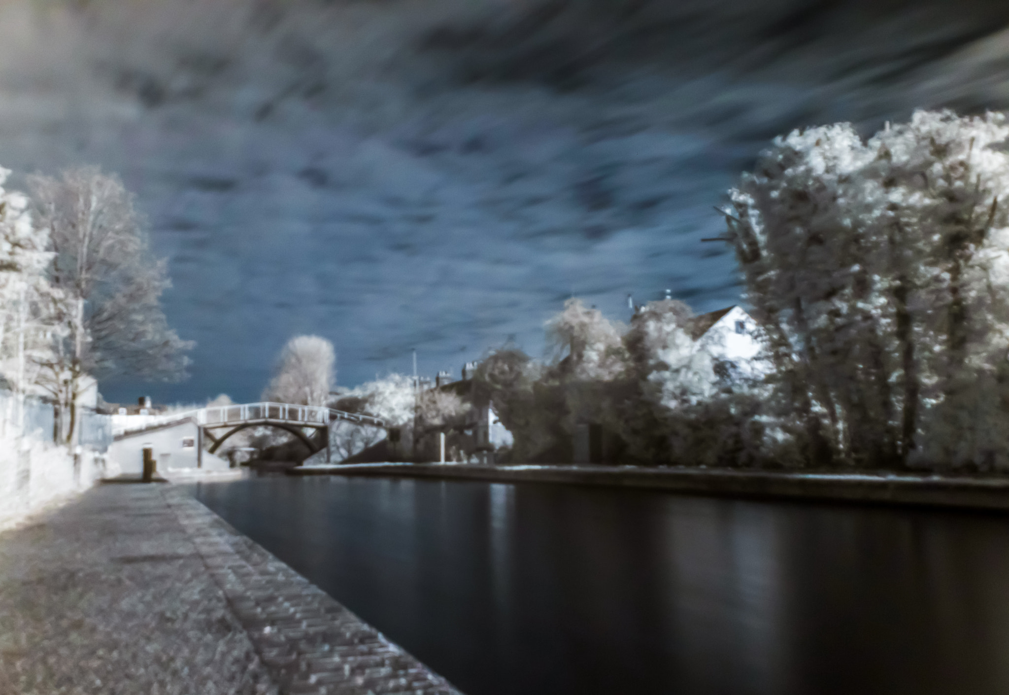 Canon EOS 7D + Canon EF-S 18-55mm F3.5-5.6 II sample photo. Ir canal photography