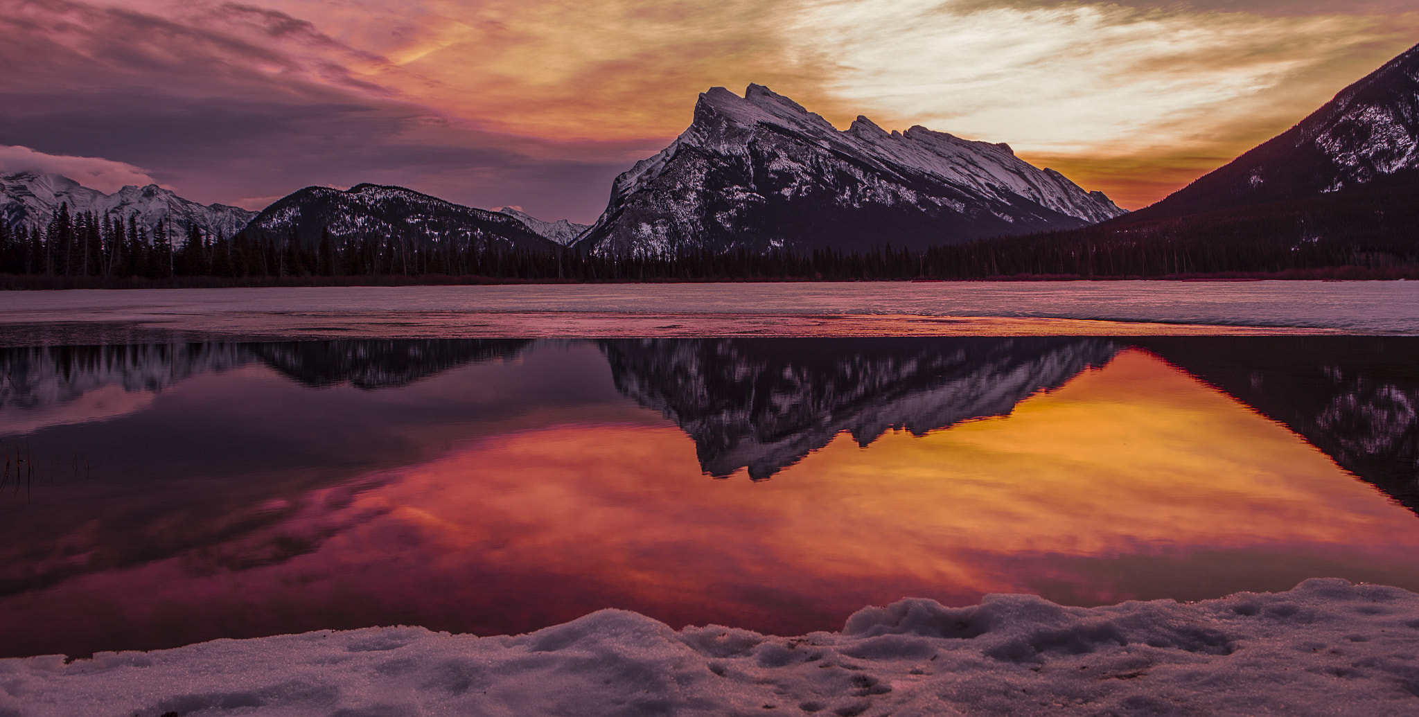 Canon EOS 5DS R sample photo. Vermillion lakes winter sunrise 2 photography