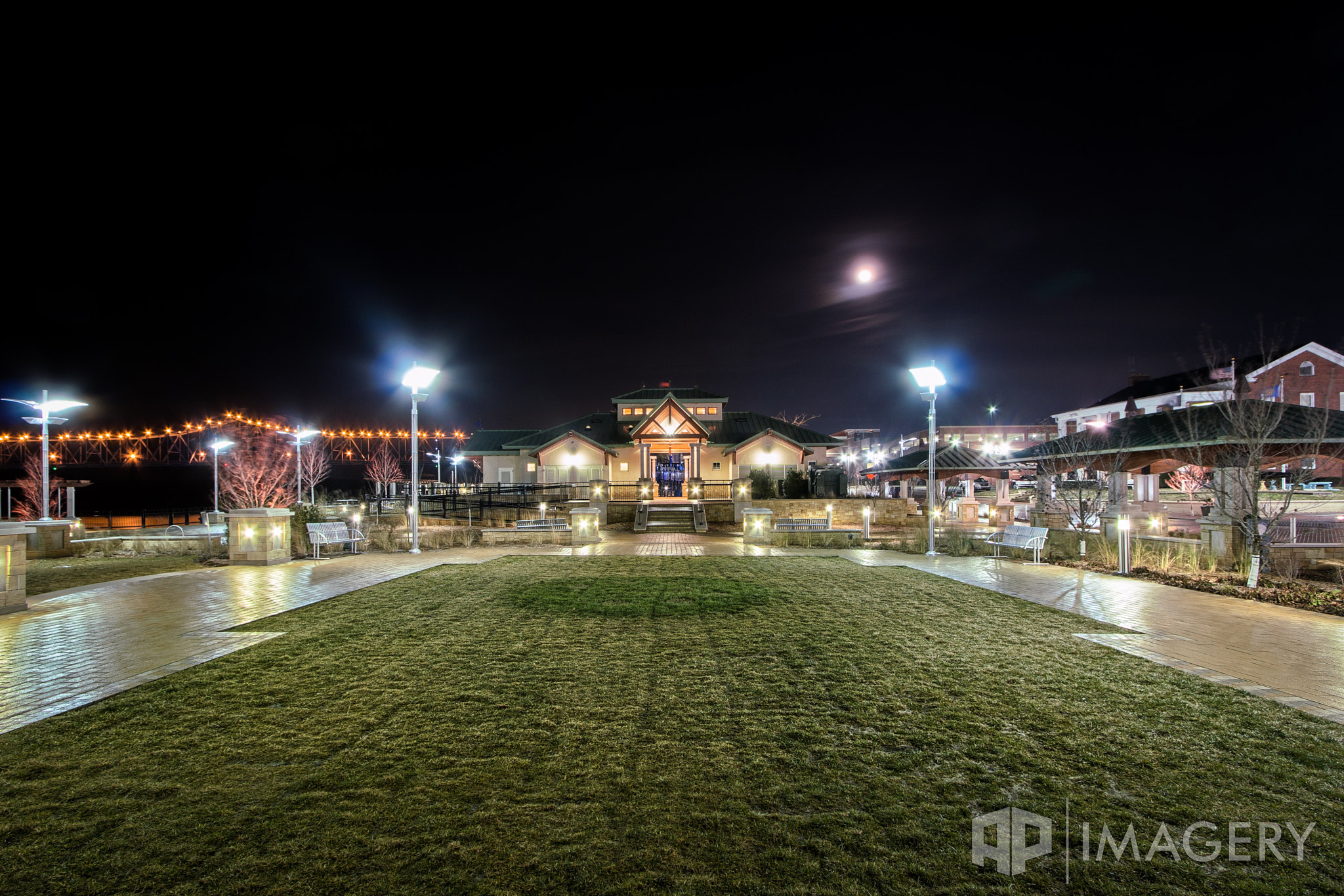 Canon EF-S 10-22mm F3.5-4.5 USM sample photo. Smothers park - west event lawn photography
