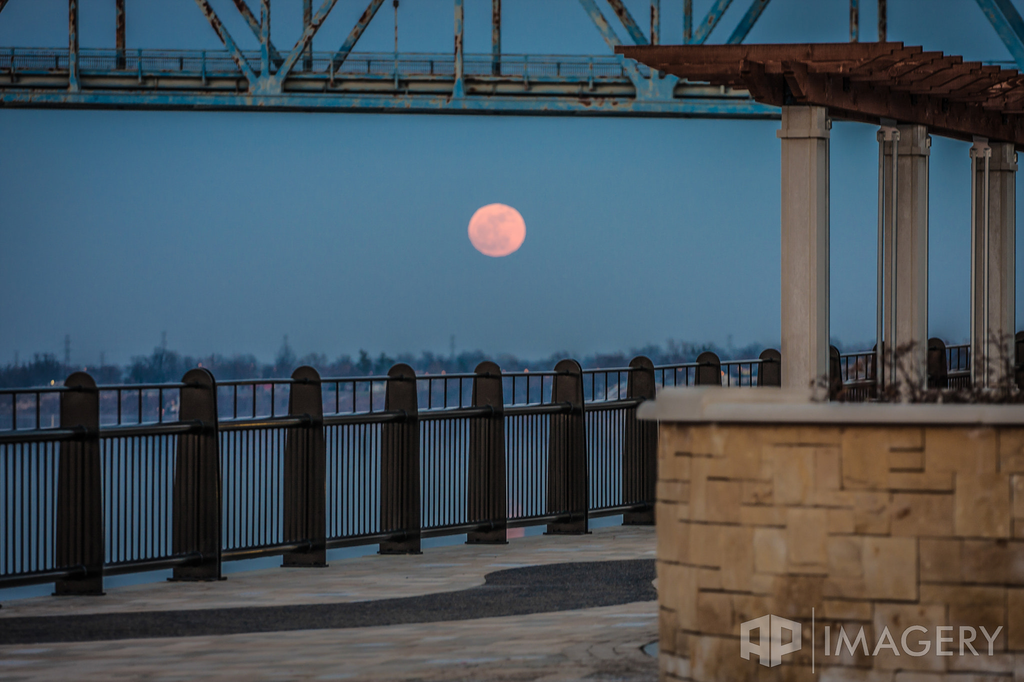 Canon EOS 40D + Canon EF 70-200mm F4L USM sample photo. Moon in the distance photography