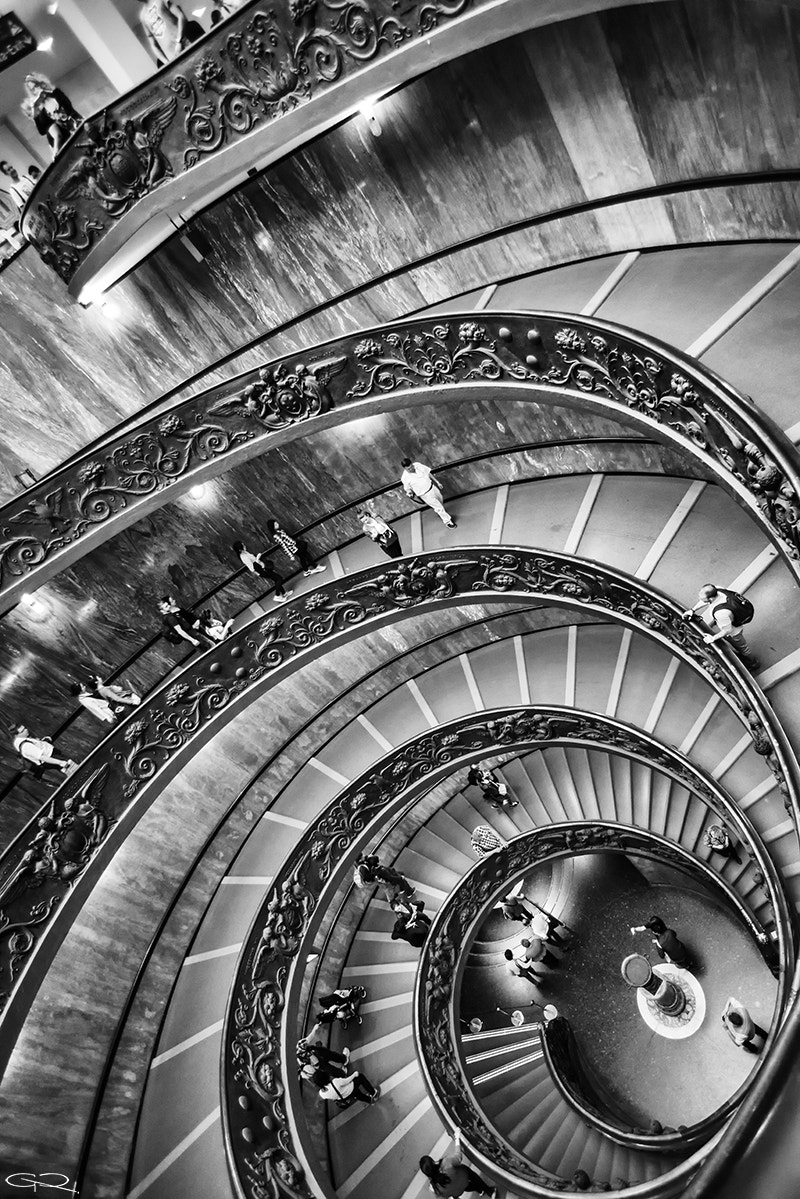 Nikon D800 sample photo. Escaleras vaticano photography