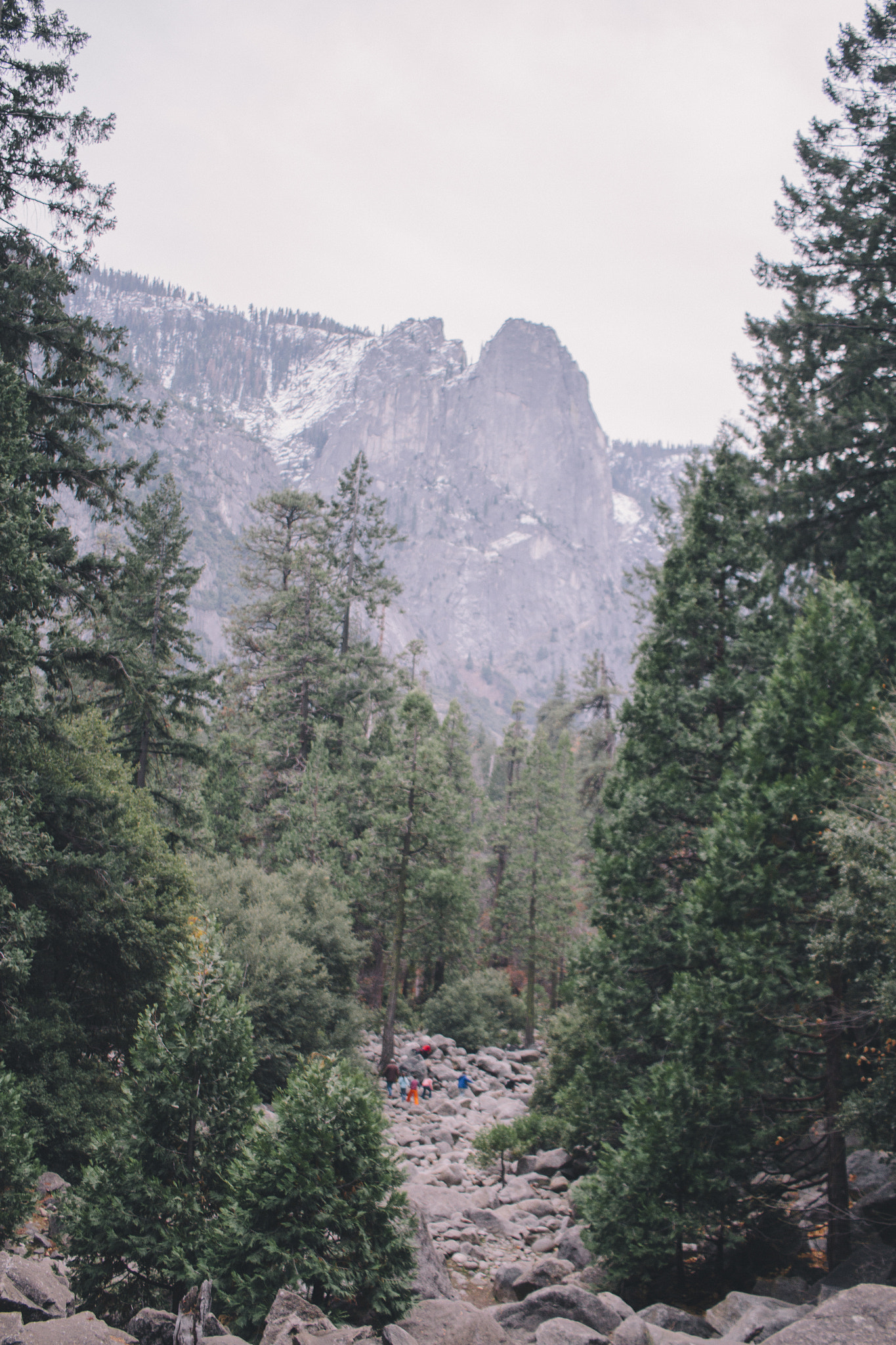 Canon EF-S 24mm F2.8 STM sample photo. Yosemite photography