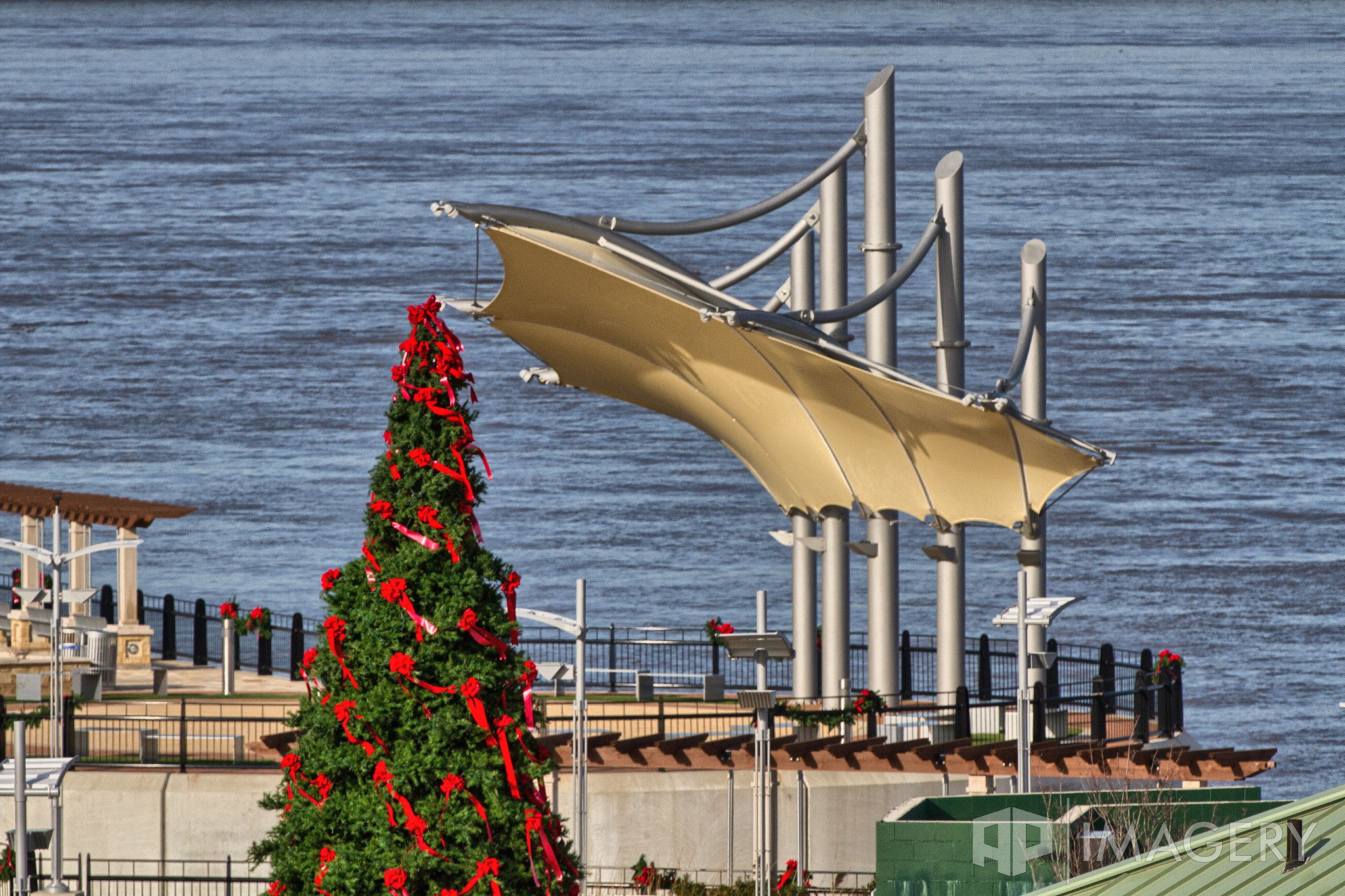 Canon EF 70-200mm F2.8L IS II USM sample photo. Christmas tree and pavilion photography