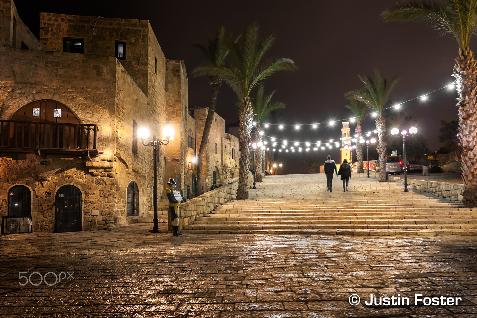 Canon EOS 40D + Canon EF 17-40mm F4L USM sample photo. Couple walking - old jaffa, israel photography