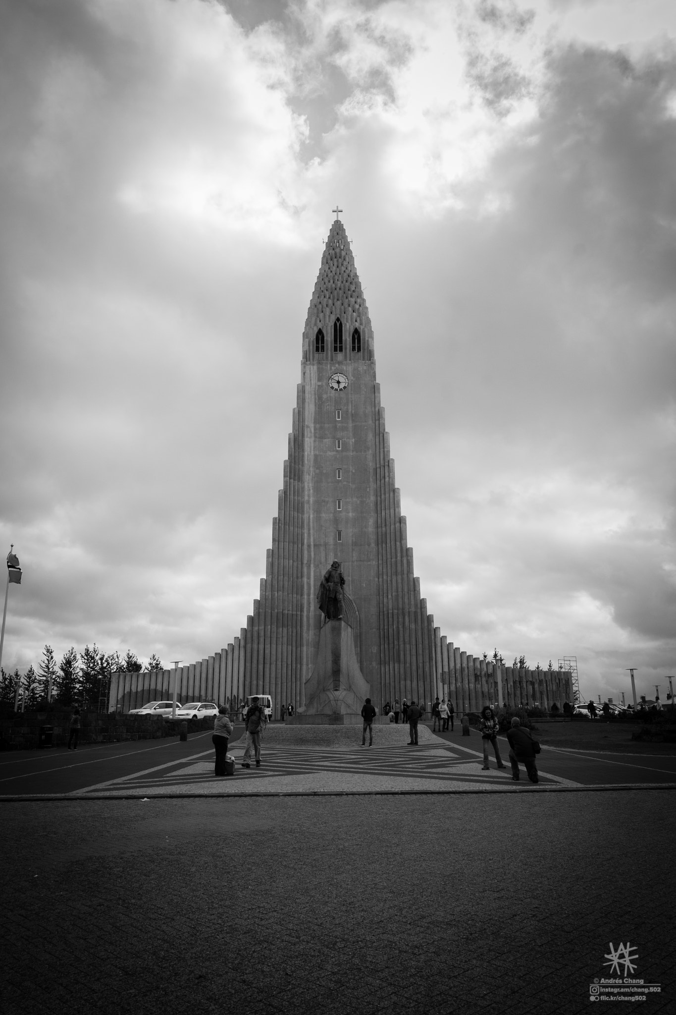 Canon EOS 1200D (EOS Rebel T5 / EOS Kiss X70 / EOS Hi) sample photo. Hallgrimskirkja photography