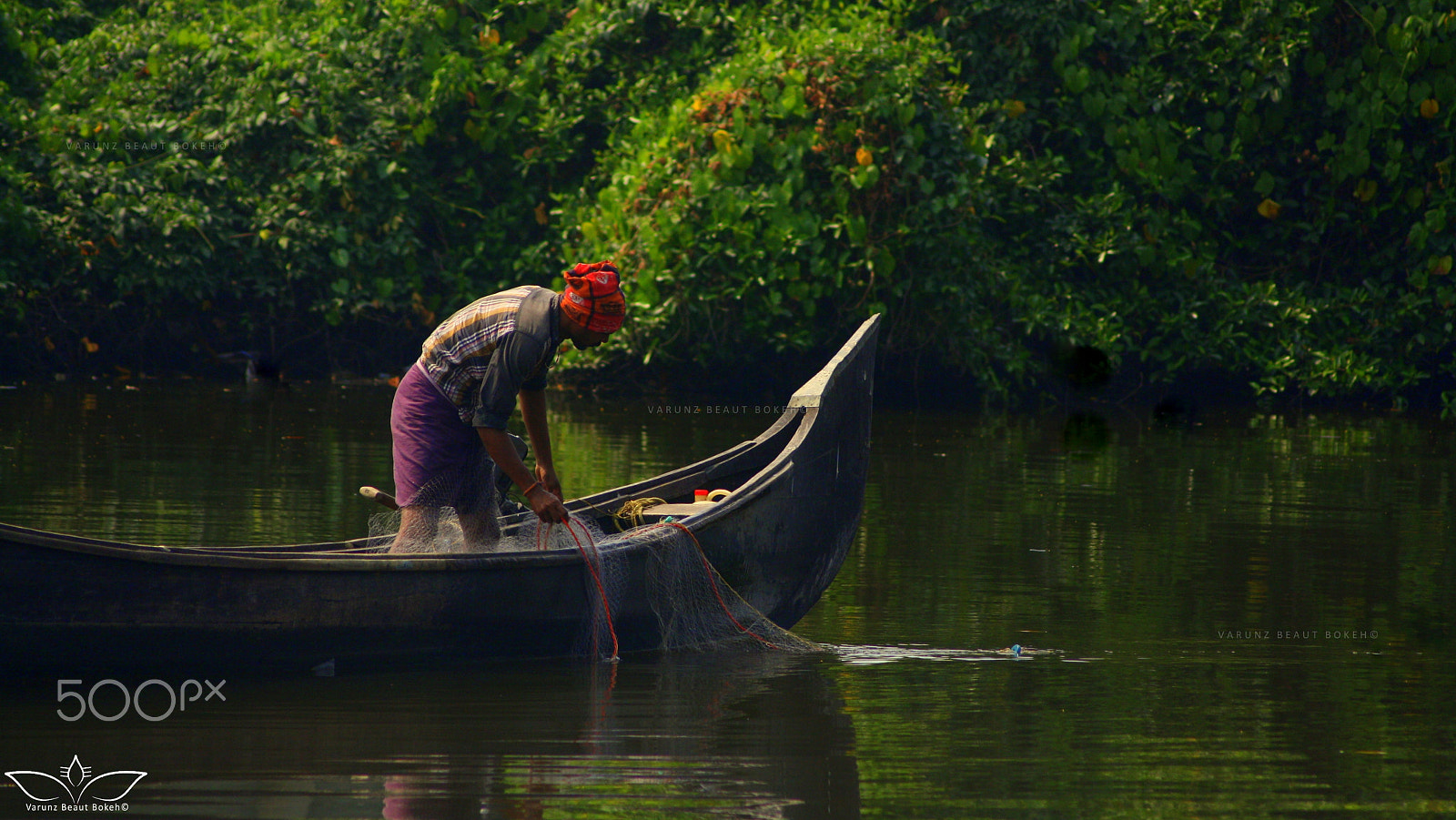 Canon EOS 1000D (EOS Digital Rebel XS / EOS Kiss F) sample photo. Someone's life, another guy's frame.. photography