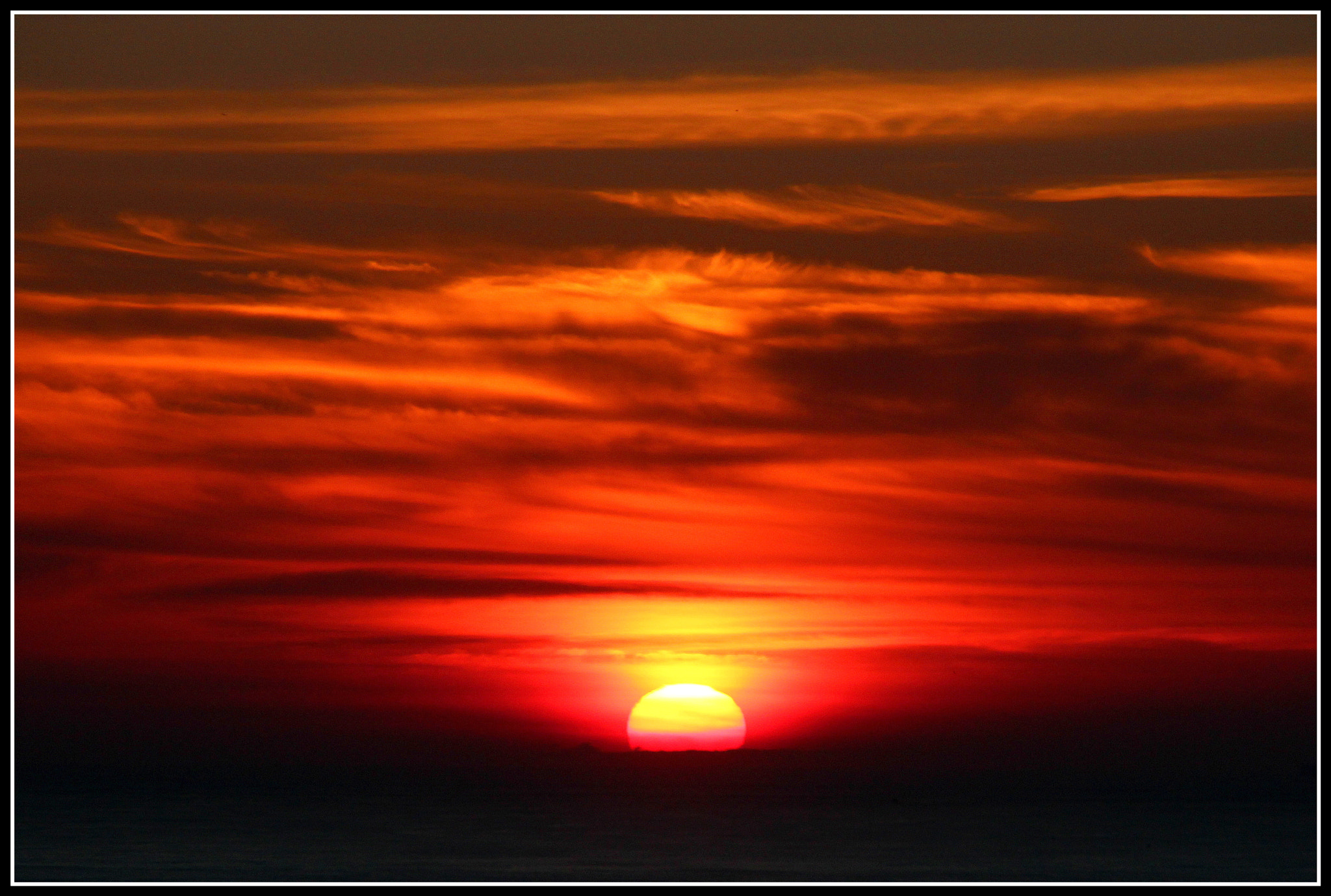 Canon EOS 600D (Rebel EOS T3i / EOS Kiss X5) sample photo. January sunset photography