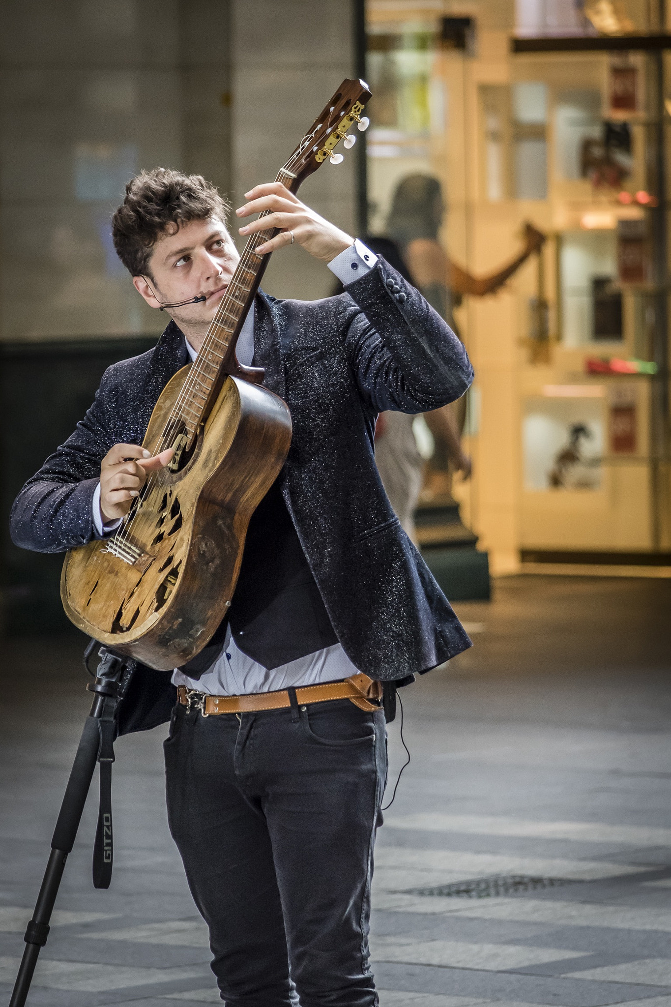 Nikon D810 sample photo. Busker in sydney photography