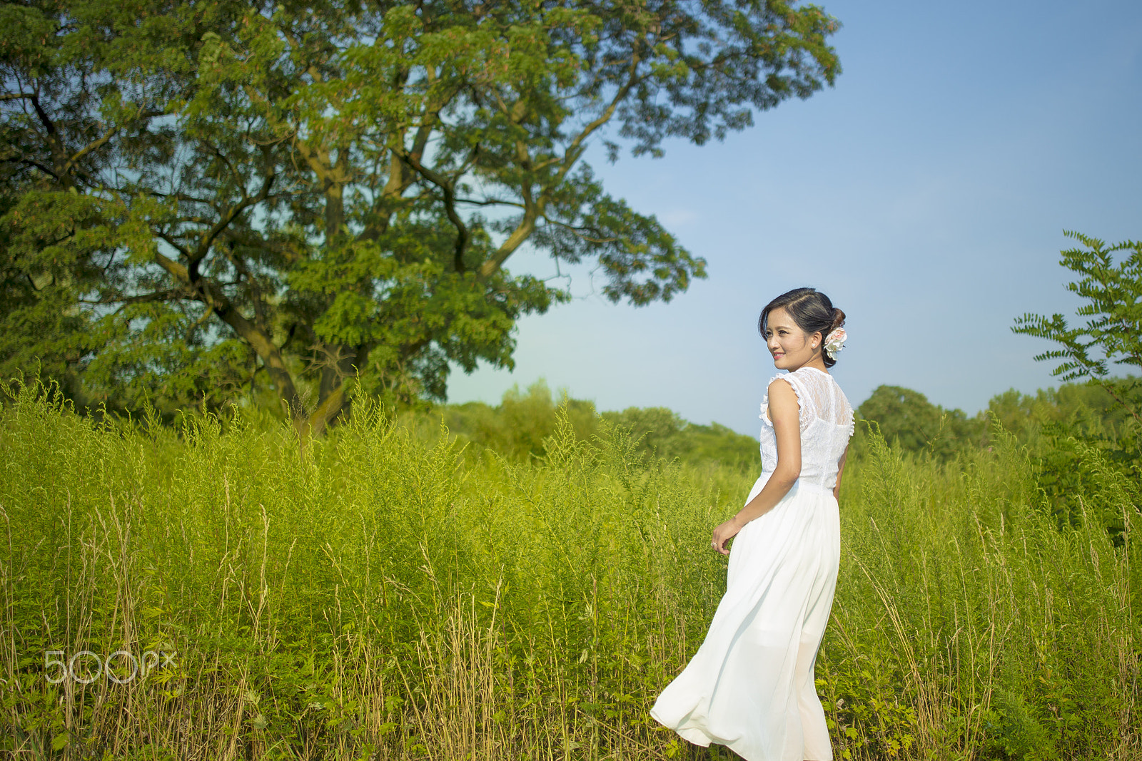 Canon EOS 6D sample photo. White dress photography