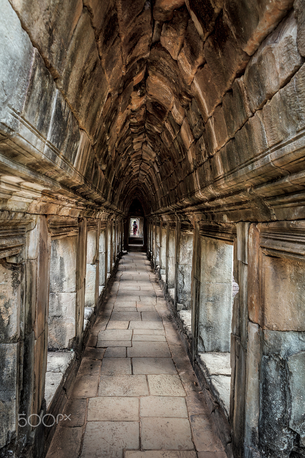 Canon EF 28mm F1.8 USM sample photo. The walk photography