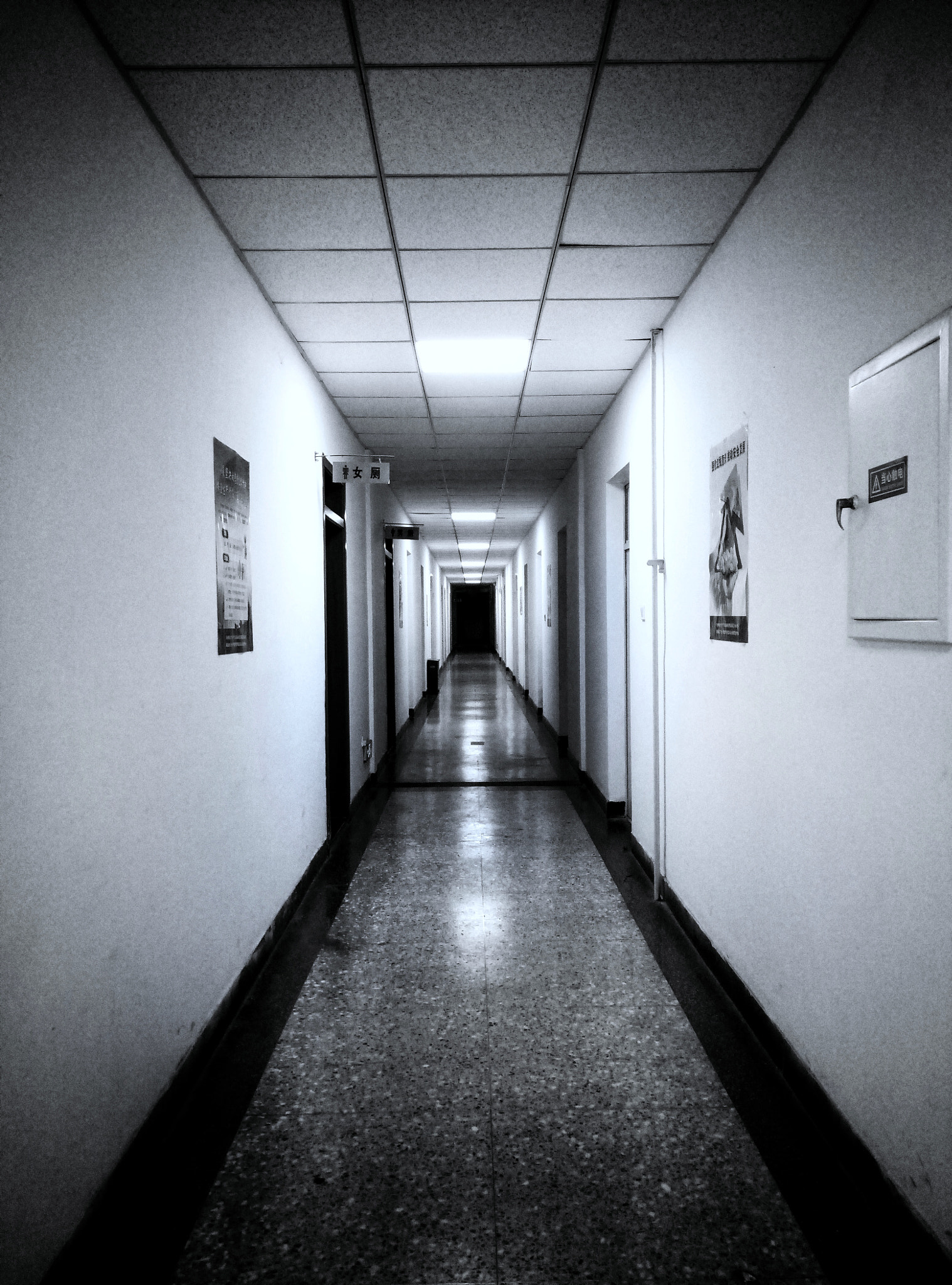 Meizu M3s sample photo. Empty·回廊 photography