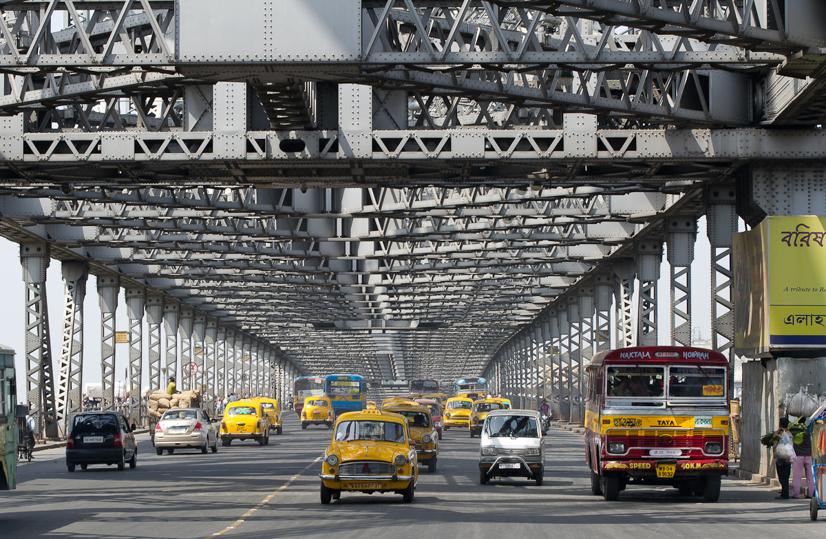 AF-S Zoom-Nikkor 80-200mm f/2.8D IF-ED sample photo. Howrah bridge photography