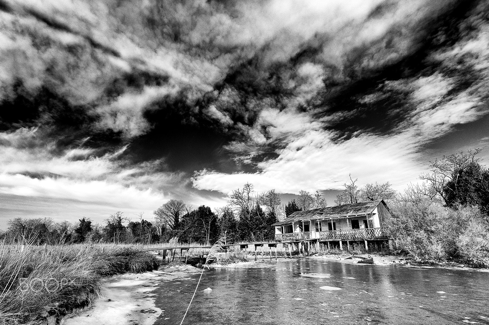Sigma 8-16mm F4.5-5.6 DC HSM sample photo. Frozen lagoon photography