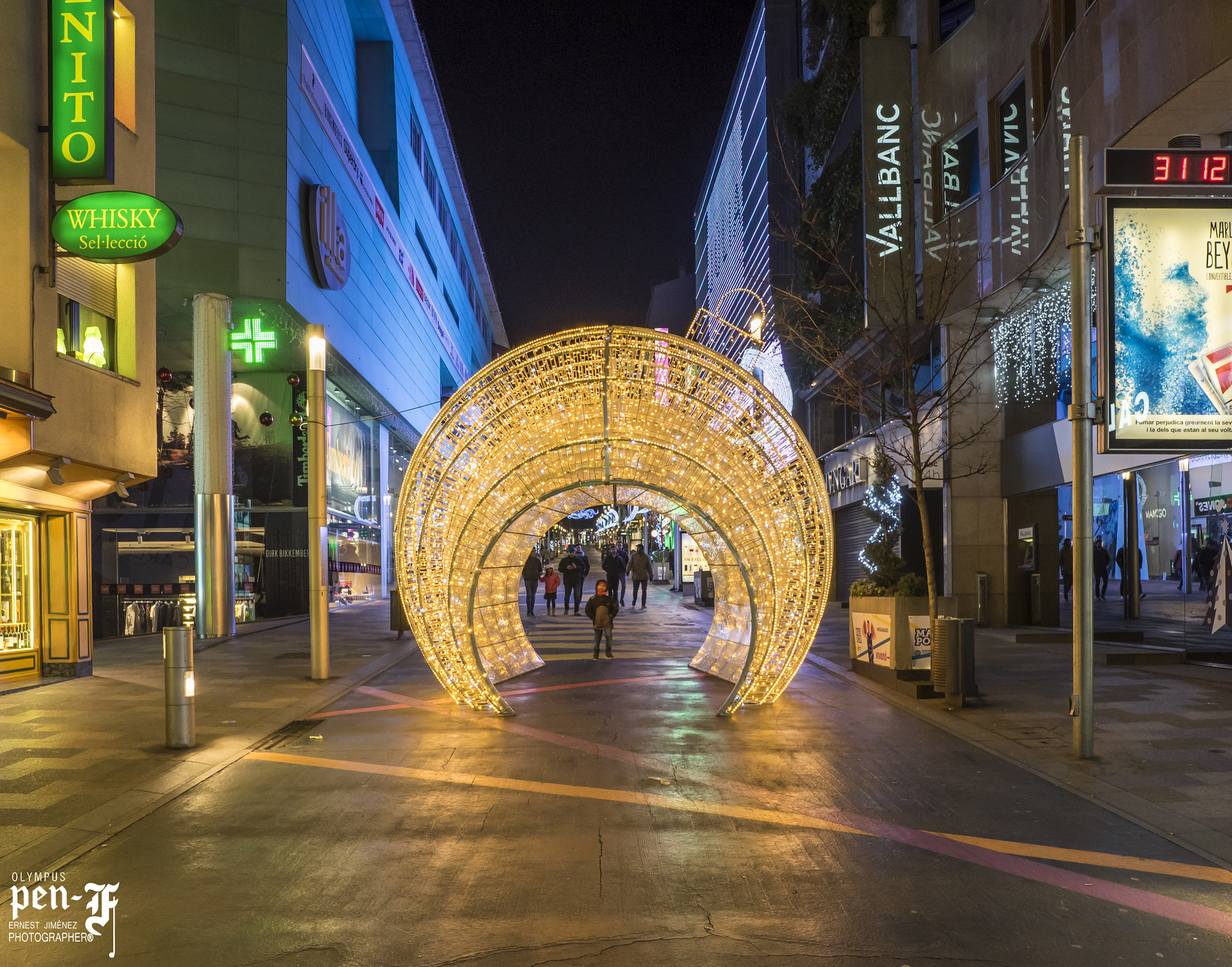 Olympus OM-D E-M1 sample photo. Xmas in andorre !!! photography