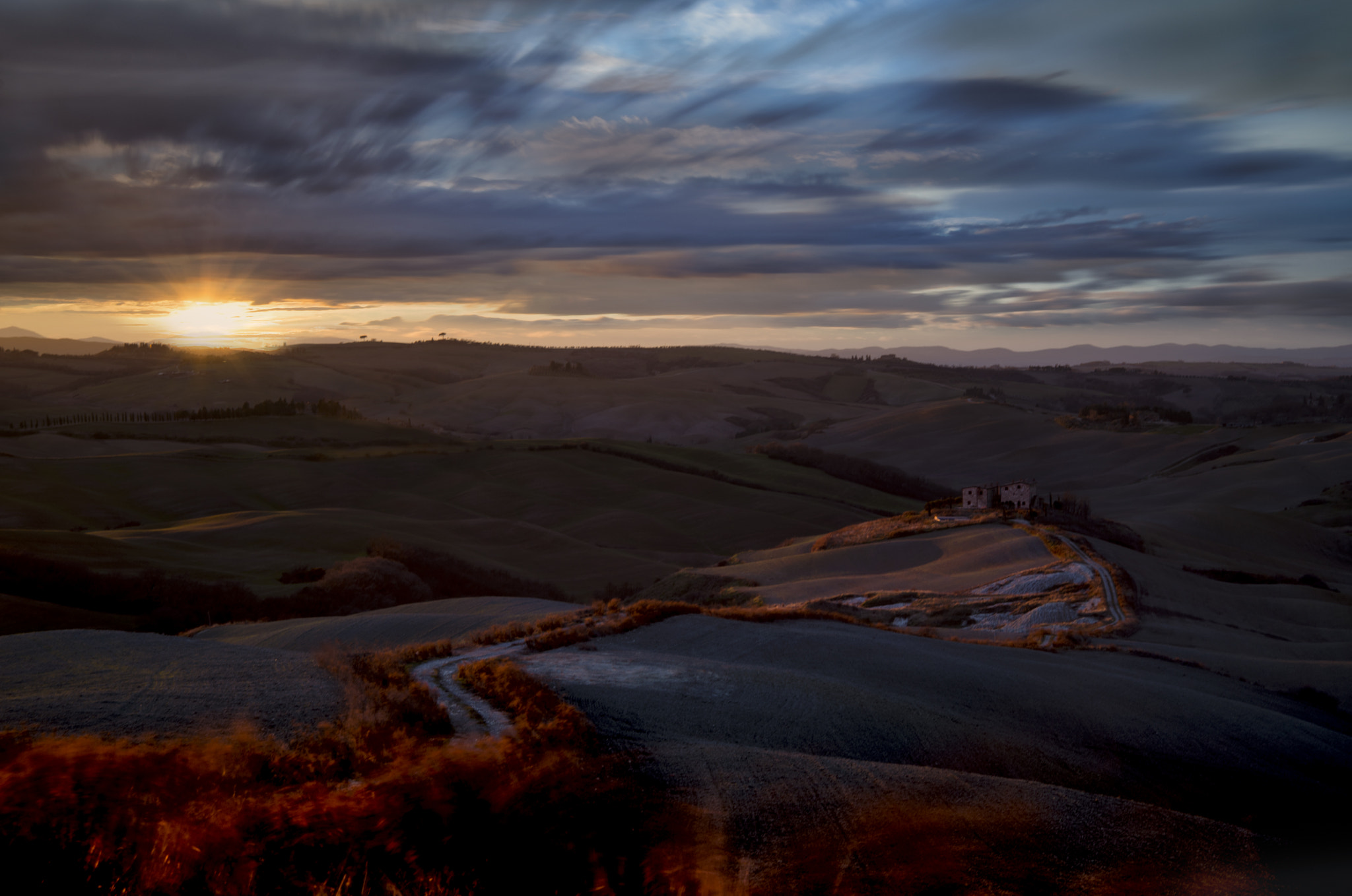 Nikon AF Nikkor 24-85mm F2.8-4D IF sample photo. Winter sunset photography