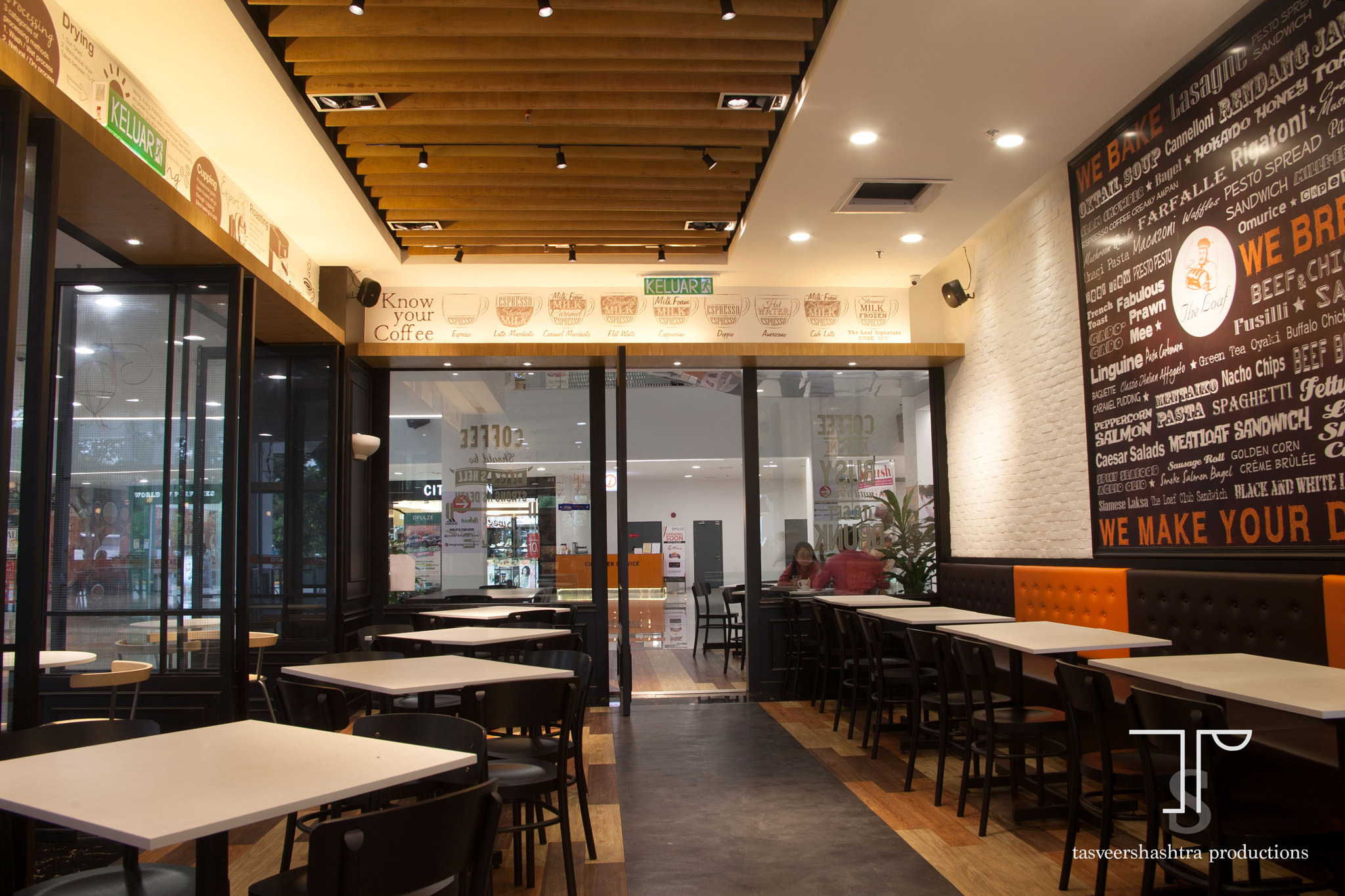 Canon EF 24-85mm F3.5-4.5 USM sample photo. Interior photography