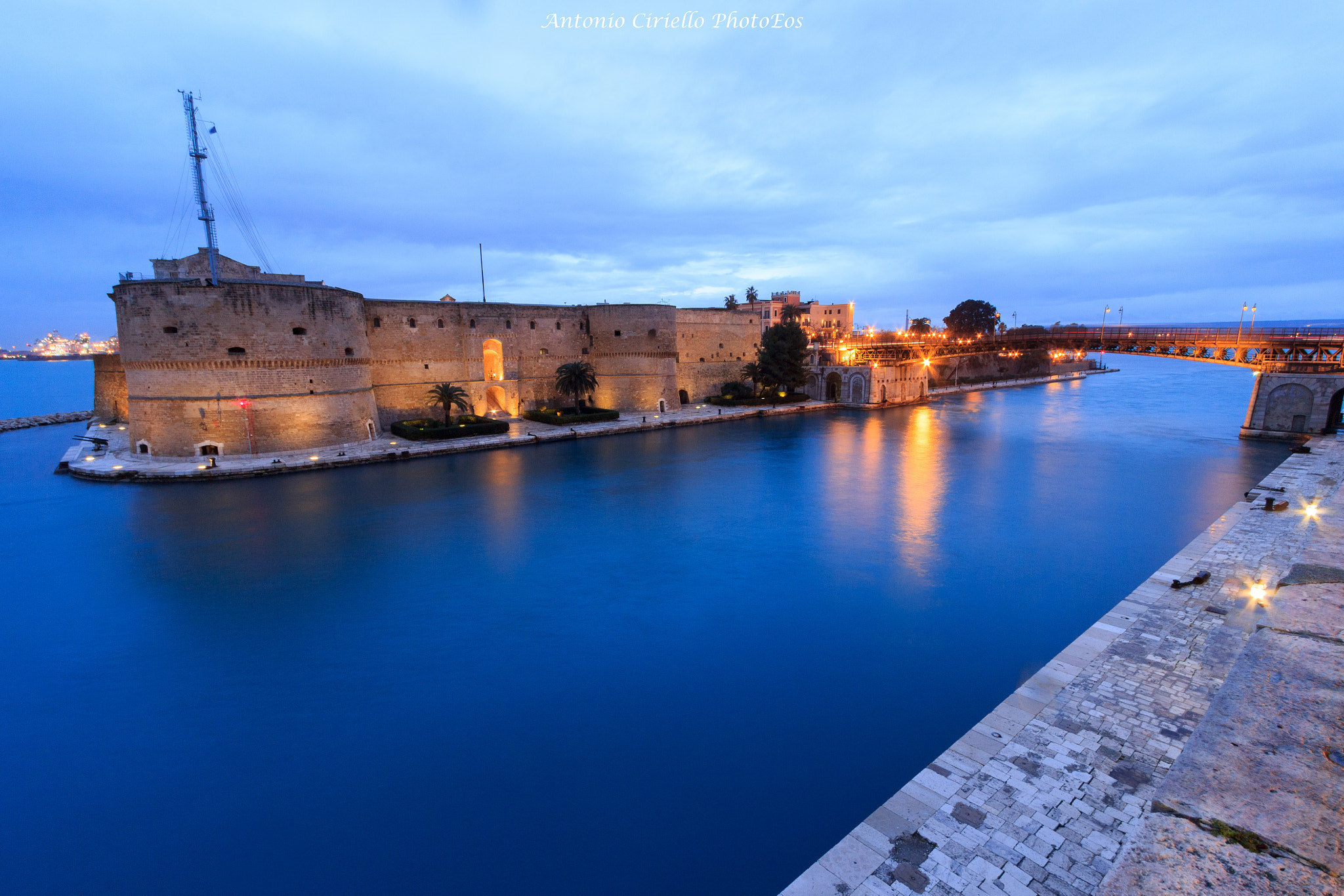 Canon EF-S 10-22mm F3.5-4.5 USM sample photo. Winter time in taranto photography