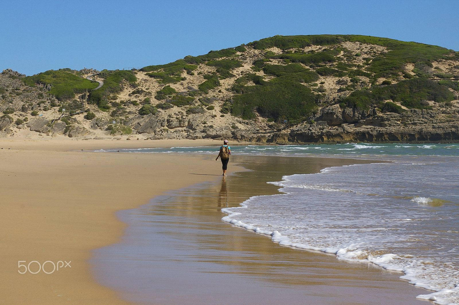 Pentax *ist DL2 sample photo. Walking along robberg beach photography