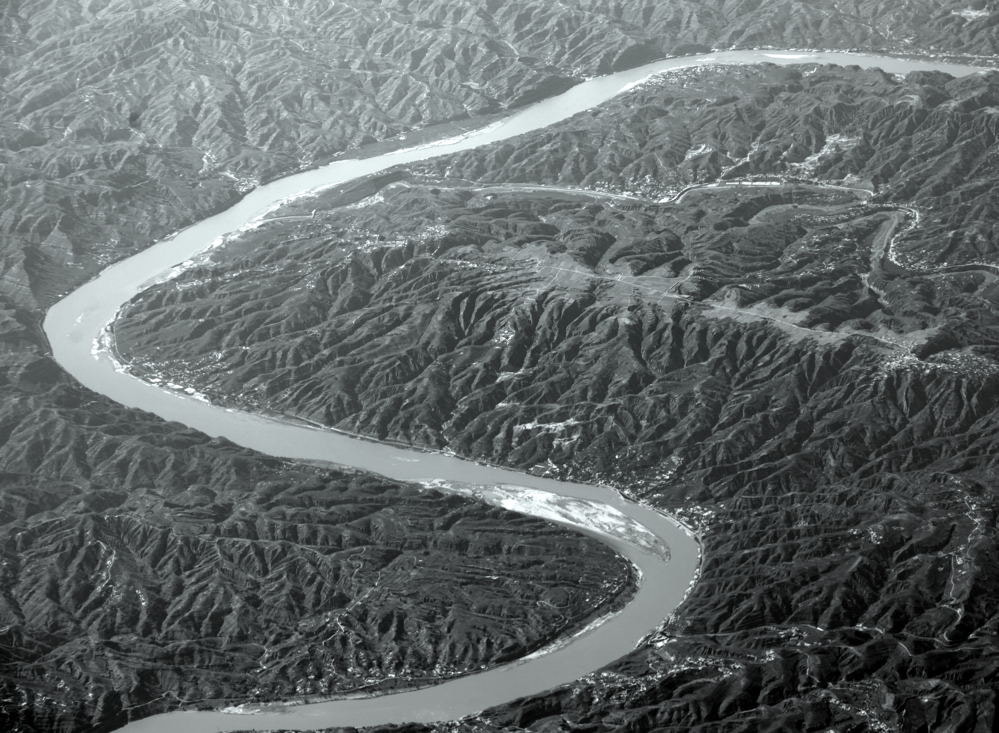 AF Zoom-Nikkor 70-210mm f/4 sample photo. 【vd视觉记忆】【2013.06.12】山峦和沟谷 photography