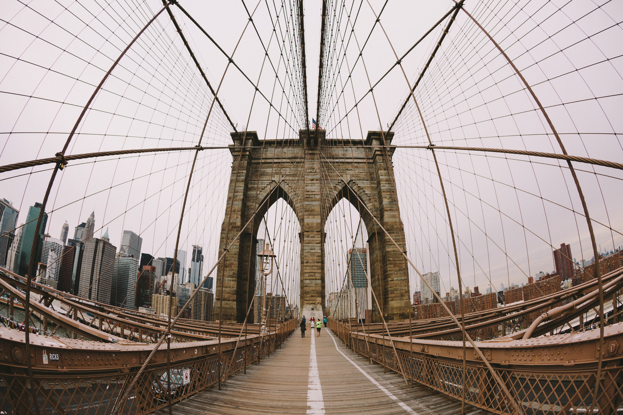 Canon EOS 5D Mark II + Canon EF 15mm F2.8 Fisheye sample photo. Brooklyn bridge photography