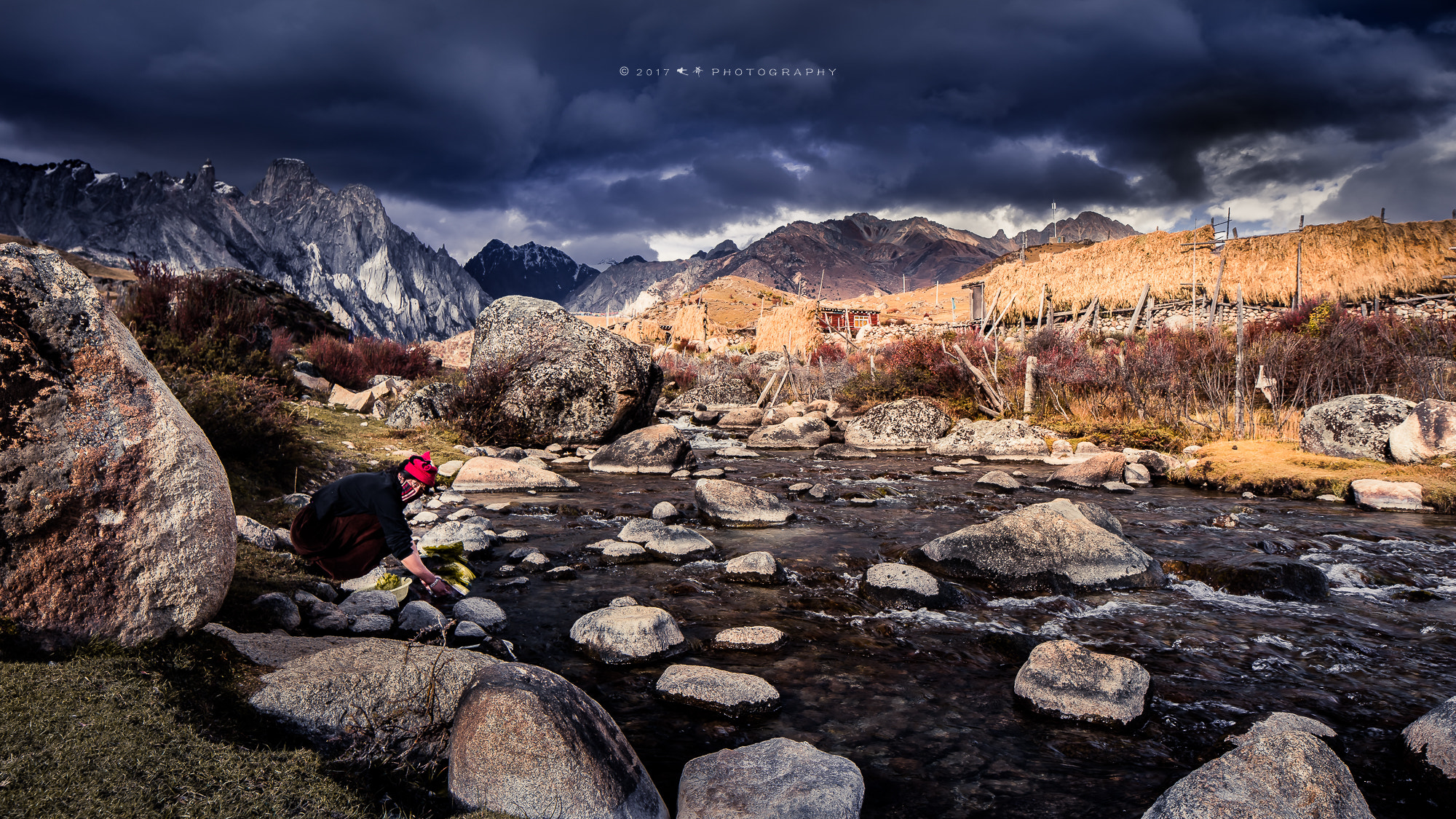 Canon TS-E 24.0mm f/3.5 L II sample photo. The daughter of tibet fam 《秘境藏家》 photography