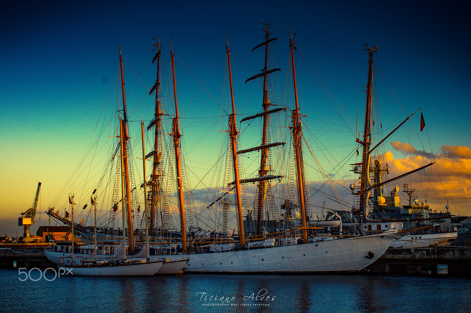 Canon EF-S 18-55mm F3.5-5.6 III sample photo. Sunset in the tejo photography