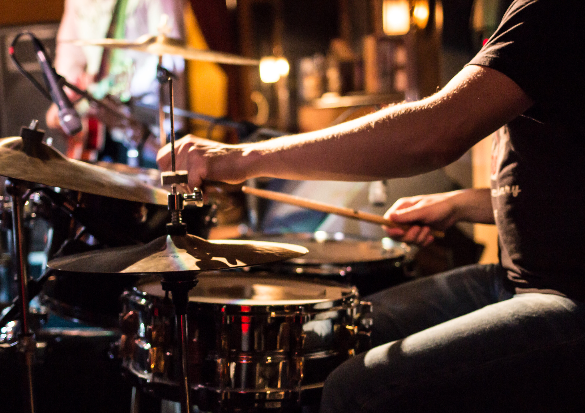 Canon EF 35mm F2 IS USM sample photo. Drums photography