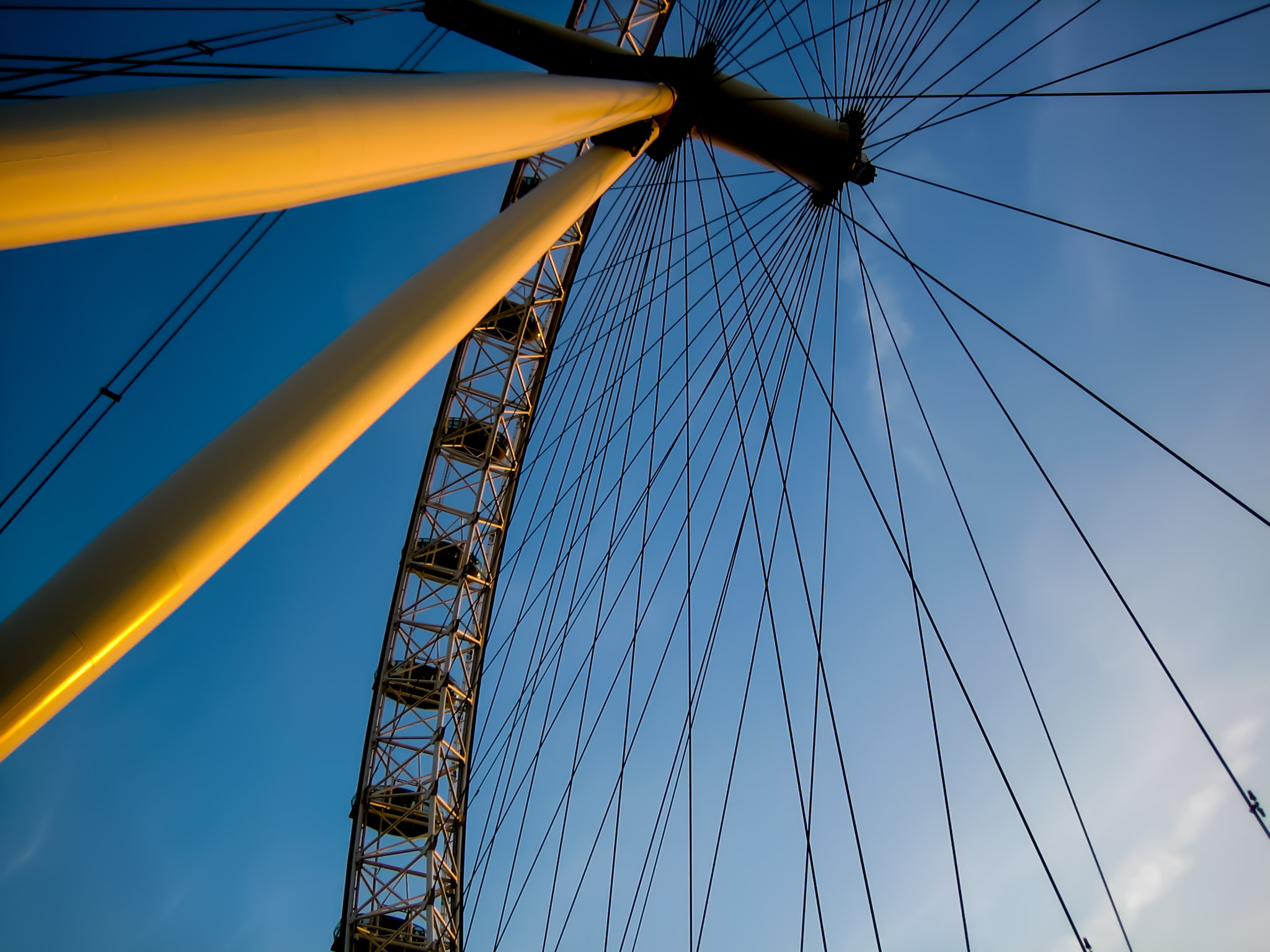 Canon DIGITAL IXUS 30 sample photo. London eye or bicycle photography