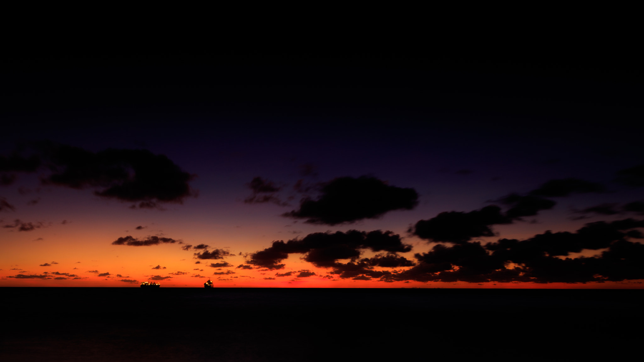 Canon EOS 5DS + Canon EF 17-40mm F4L USM sample photo. Sunset in saipan photography