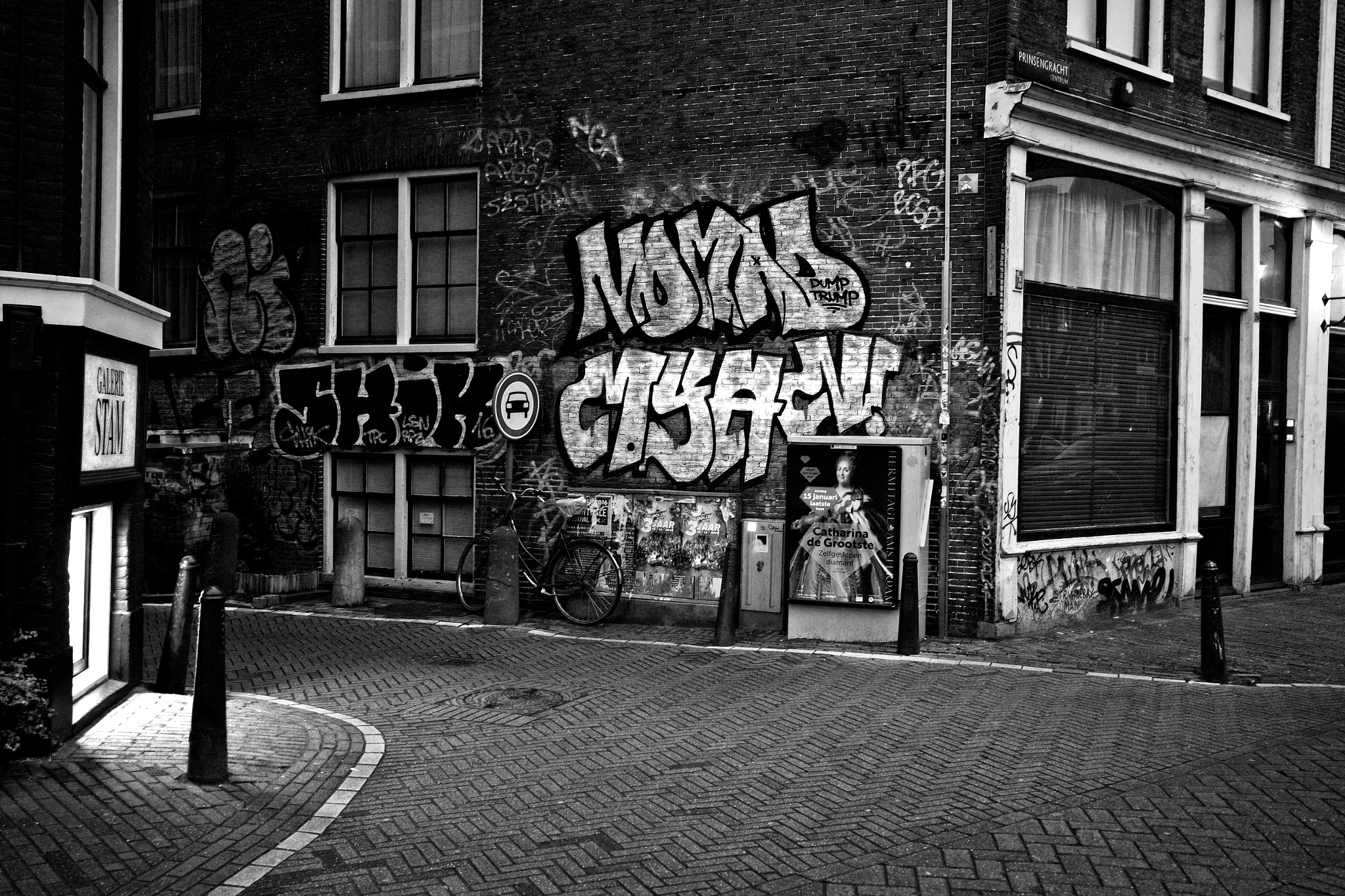 Fujifilm X-T10 + Fujifilm XF 23mm F2 R WR sample photo. Amsterdam prinsengracht photography