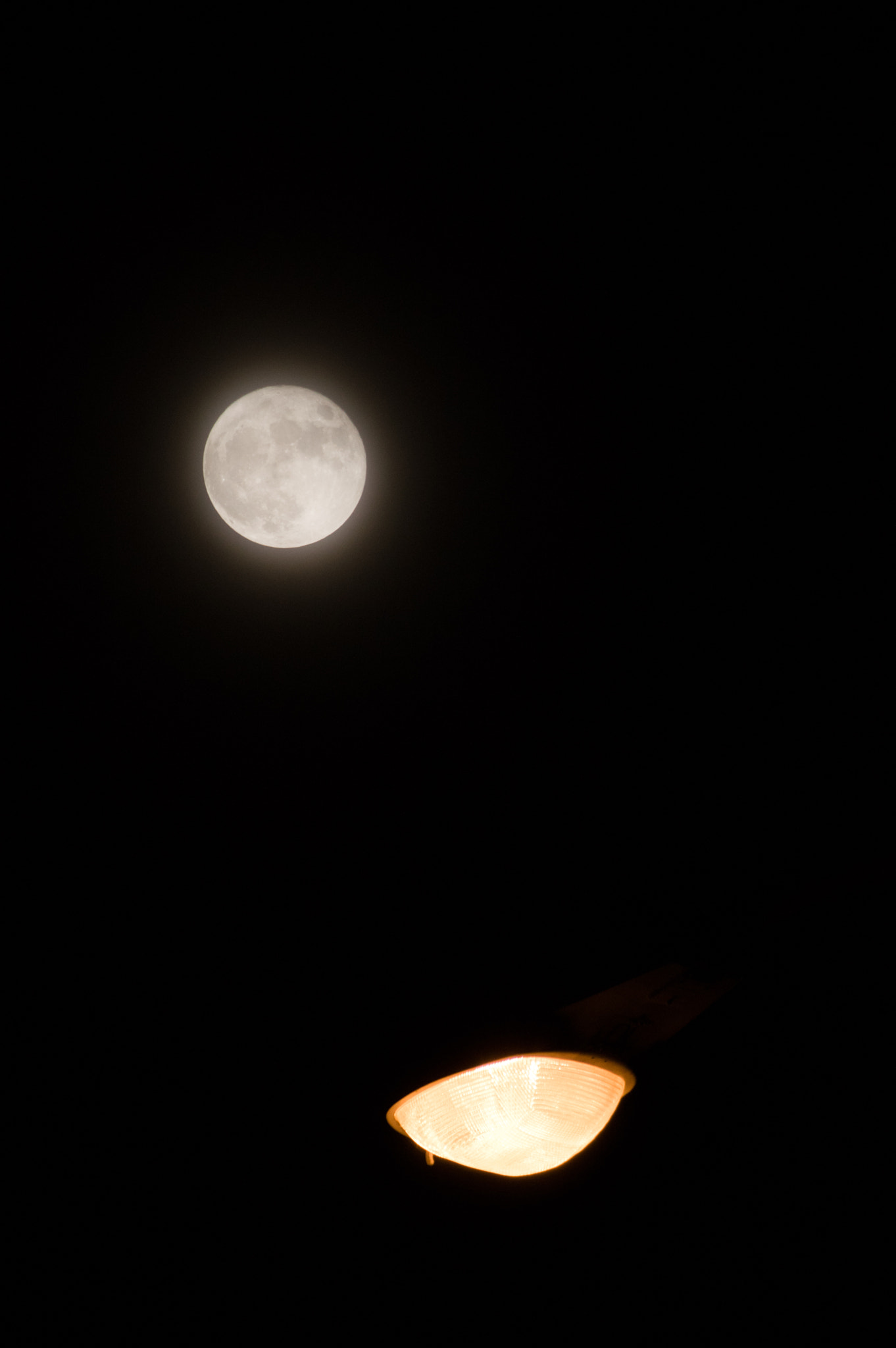 Pentax K-3 sample photo. Supermoon and streetlight photography