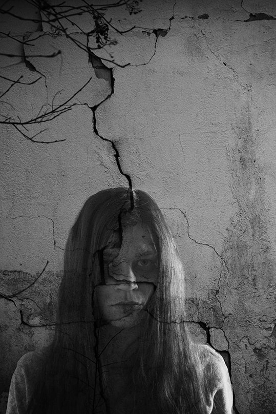 Sigma 18-200mm f/3.5-6.3 DC OS sample photo. Cracked horror photography