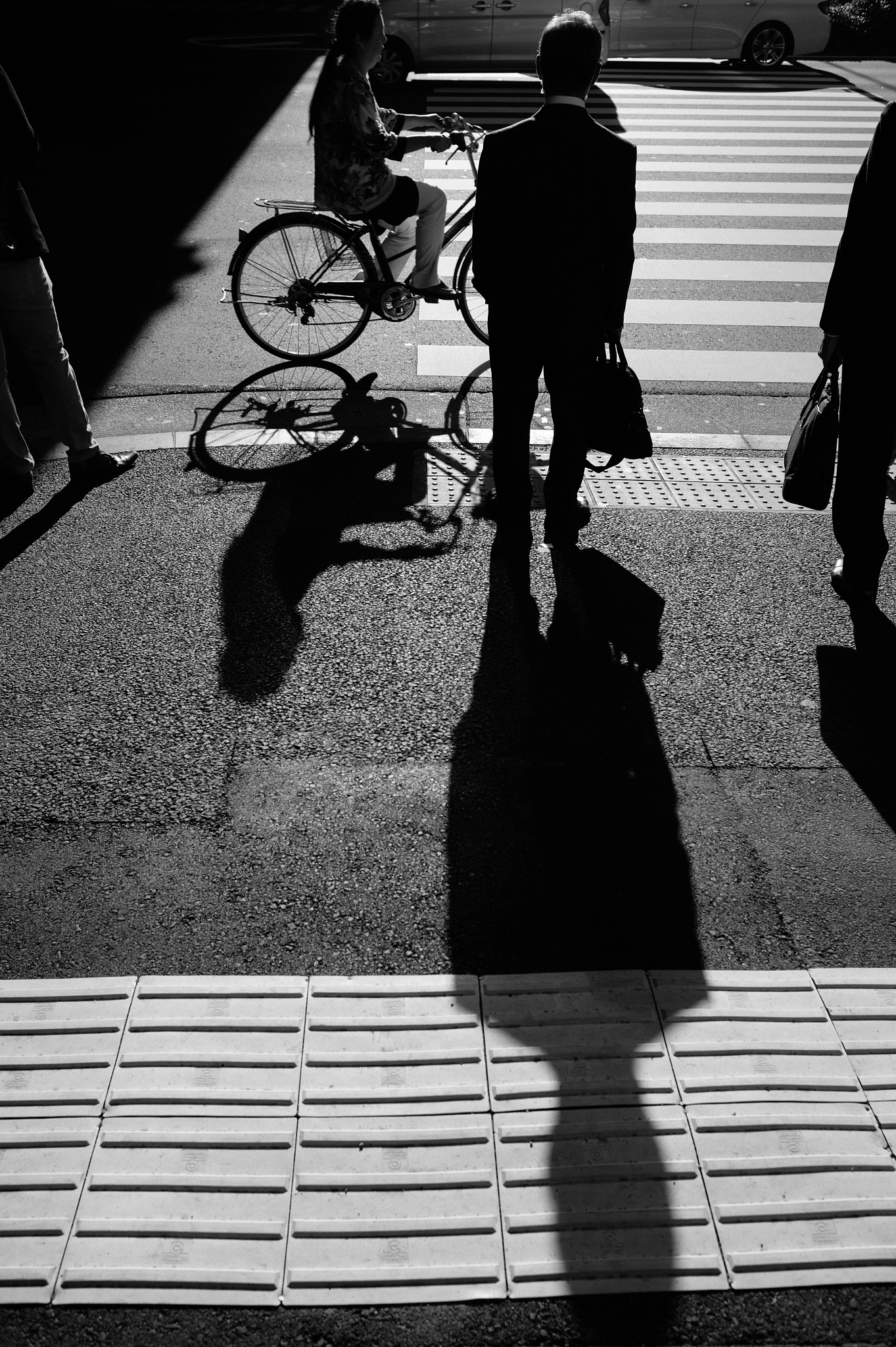 Leica M9 + Leica Summicron-M 28mm F2 ASPH sample photo. Cross photography