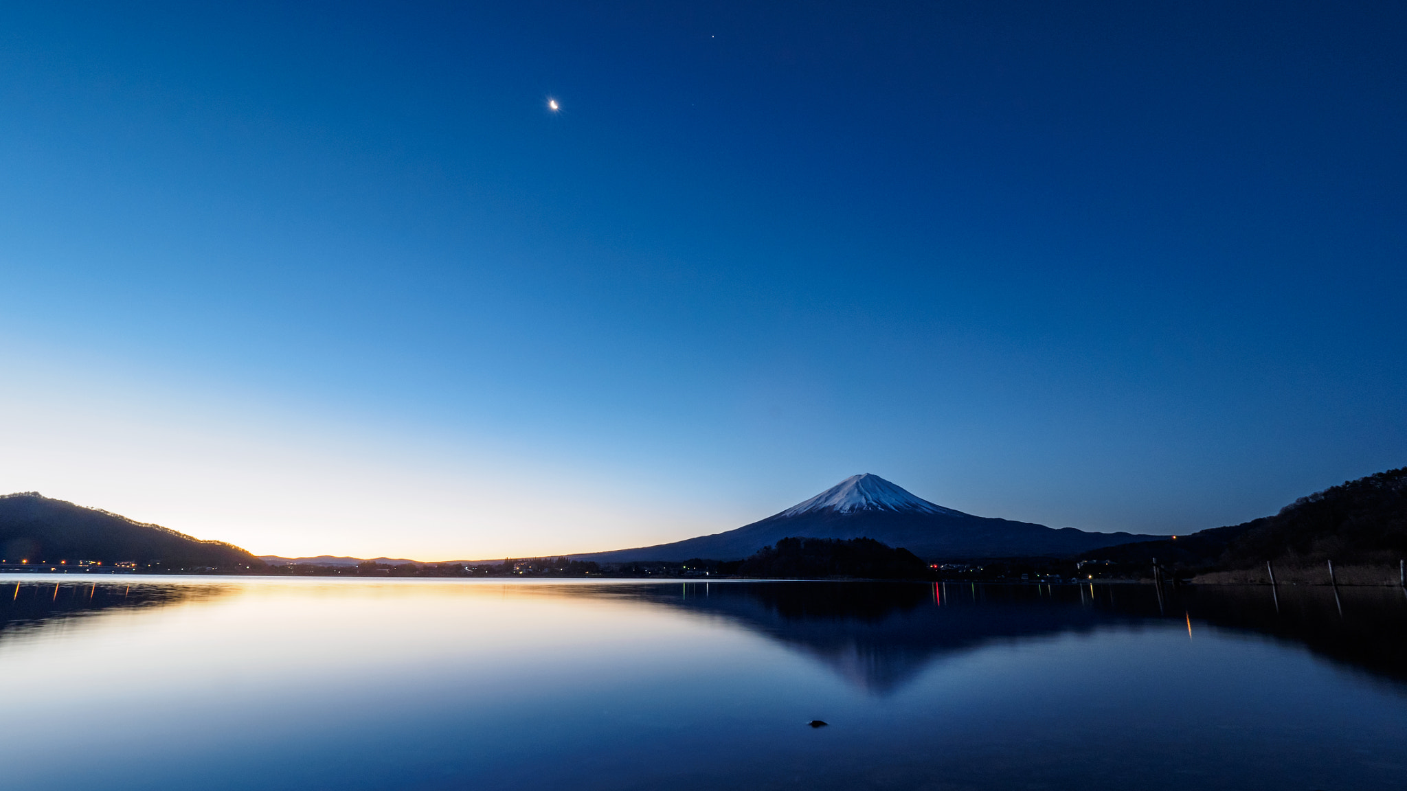 Olympus OM-D E-M1 sample photo. The moon and mt.fuji photography
