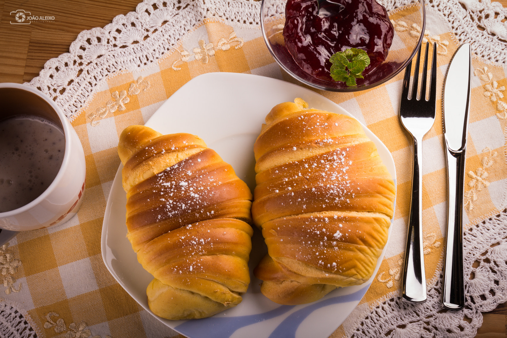 Canon EF 24-70mm F4L IS USM sample photo. Croissants photography