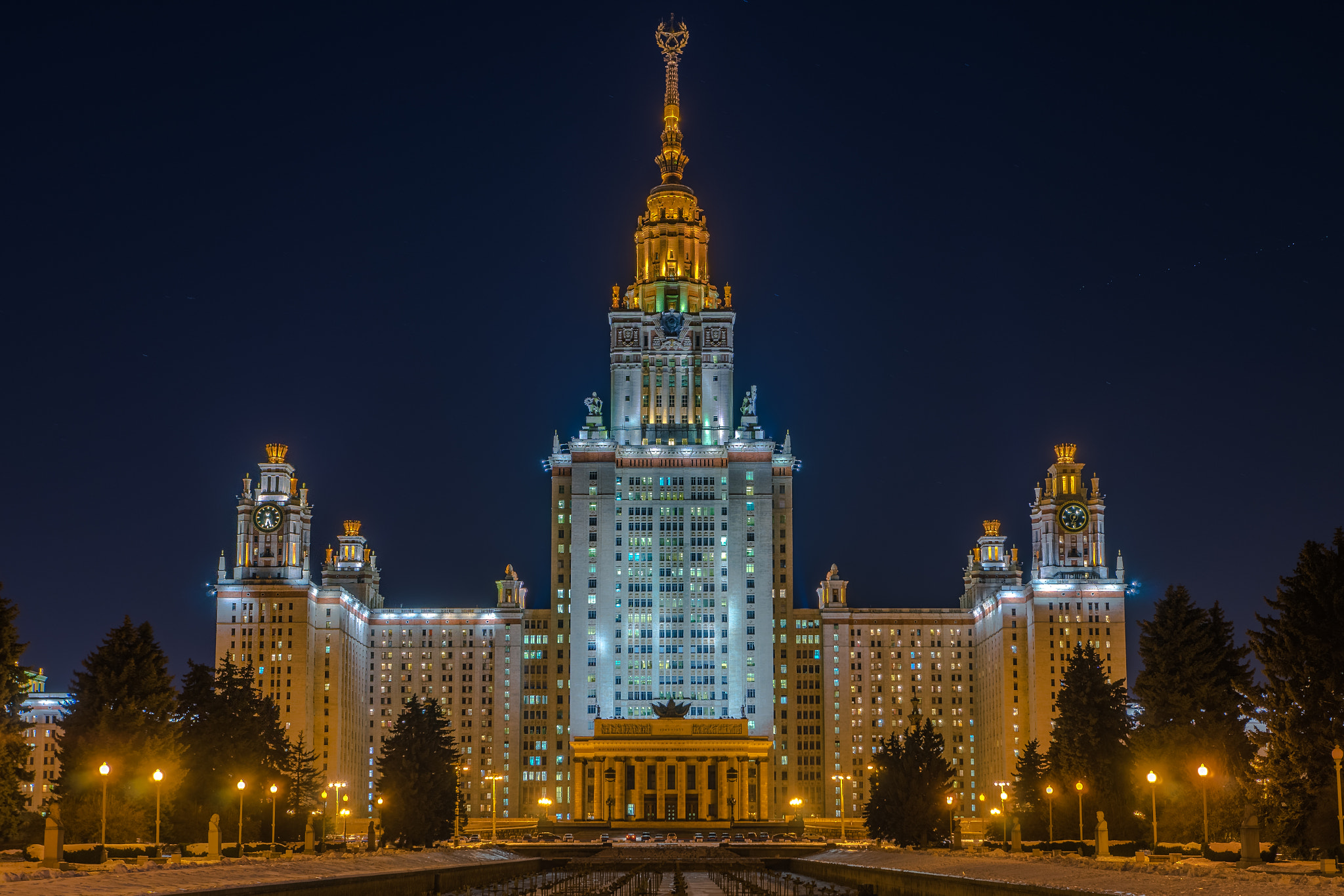 Tamron 18-270mm F3.5-6.3 Di II PZD sample photo. Lomonossov university photography