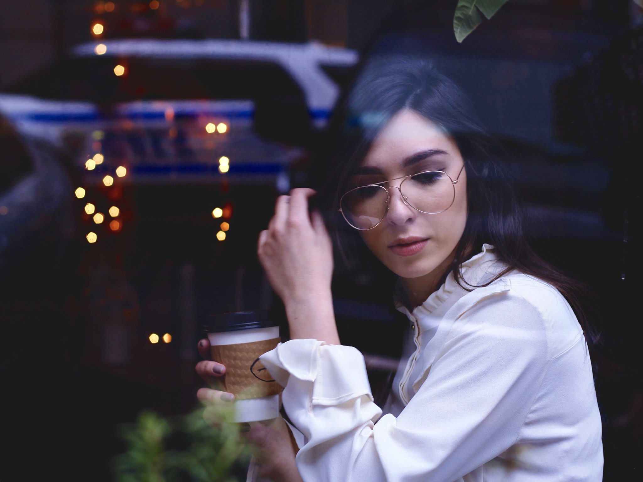 Canon EOS 100D (EOS Rebel SL1 / EOS Kiss X7) sample photo. Frida at cafe grumpy in nyc photography